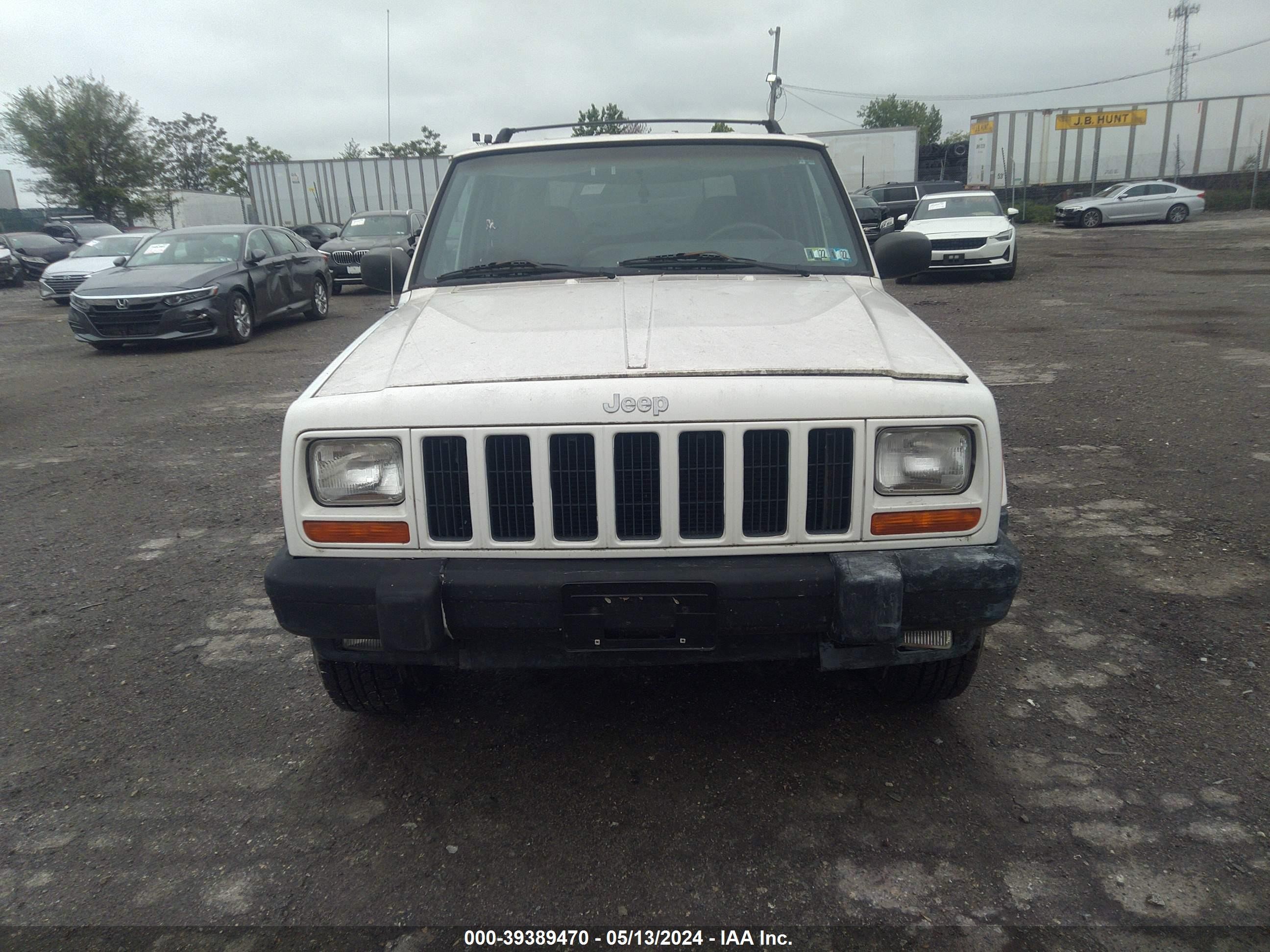 Photo 5 VIN: 1J4FF48S41L579512 - JEEP CHEROKEE 