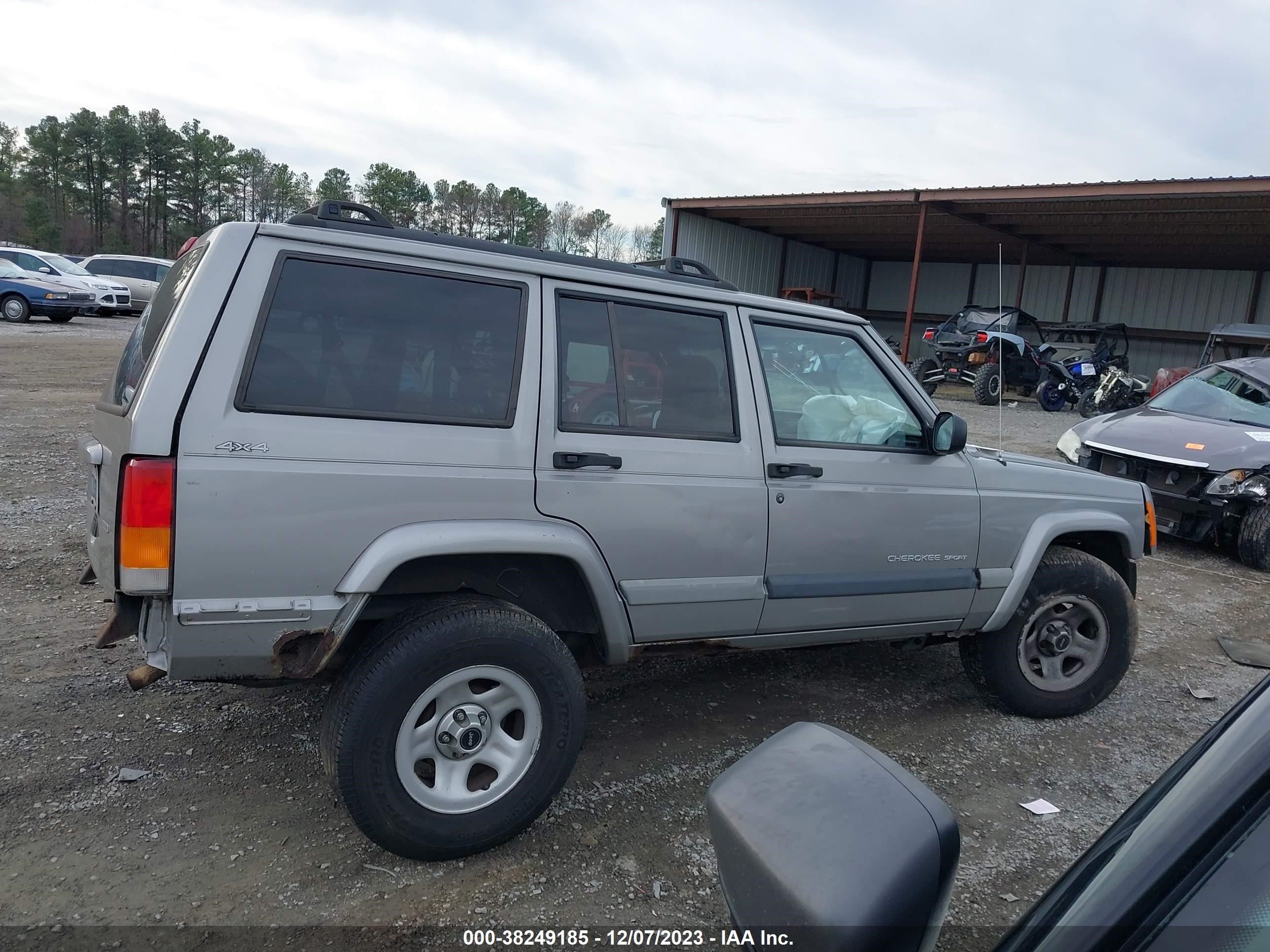 Photo 12 VIN: 1J4FF48S41L586041 - JEEP CHEROKEE 