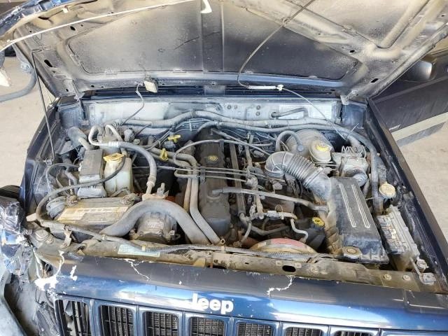 Photo 11 VIN: 1J4FF48S41L590784 - JEEP CHEROKEE S 