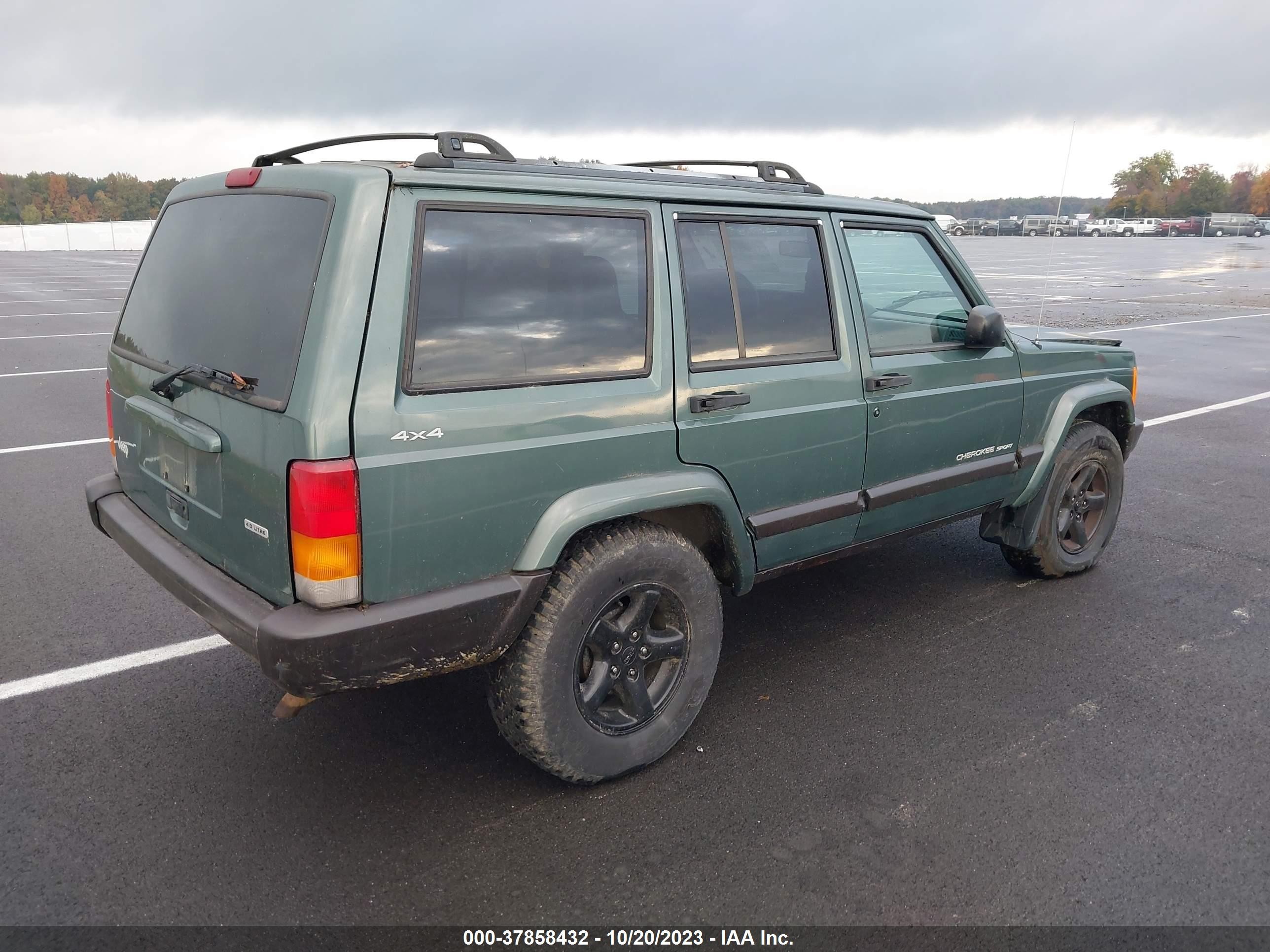 Photo 3 VIN: 1J4FF48S4YL149795 - JEEP CHEROKEE 