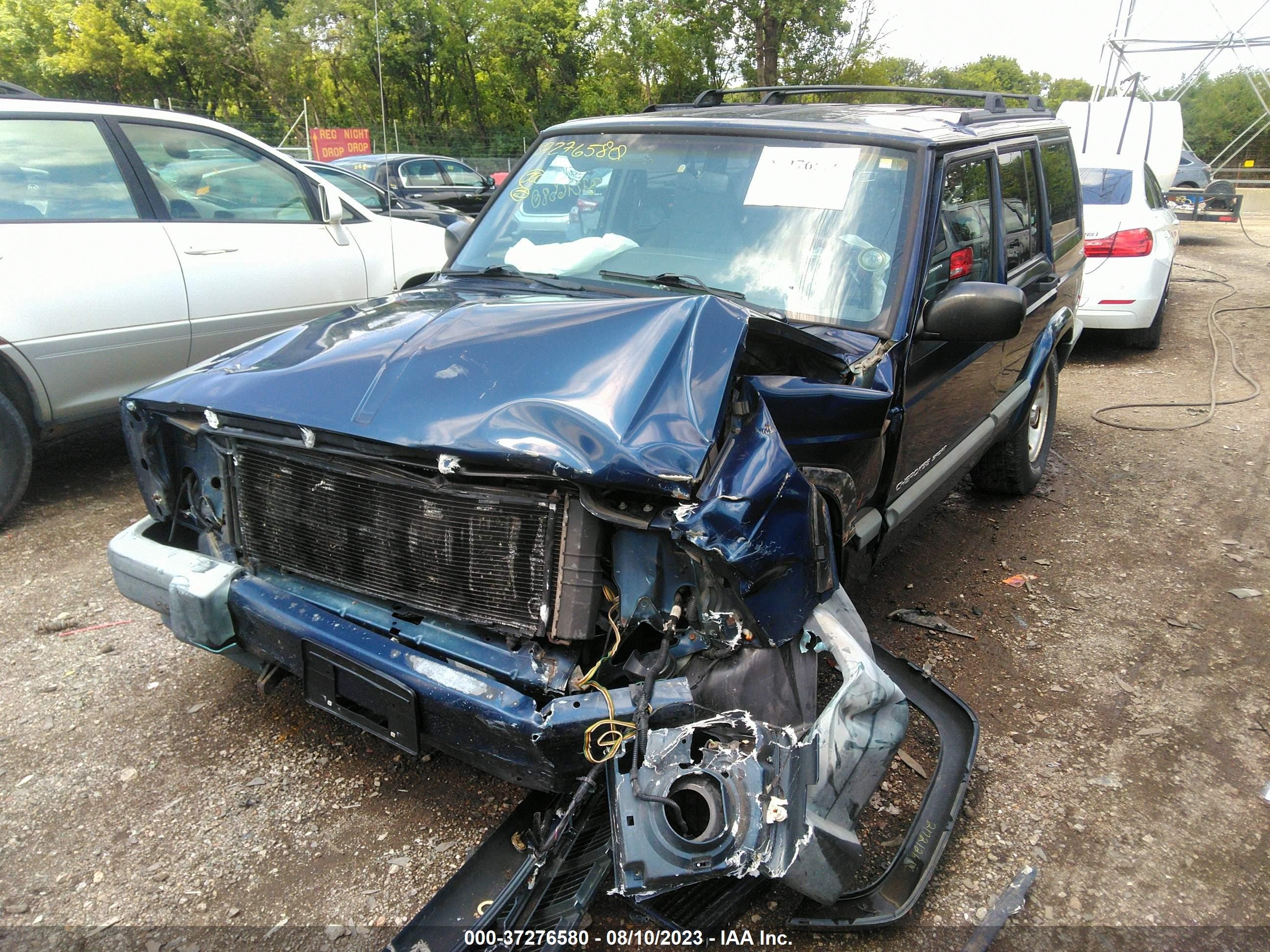 Photo 1 VIN: 1J4FF48S4YL173627 - JEEP CHEROKEE 