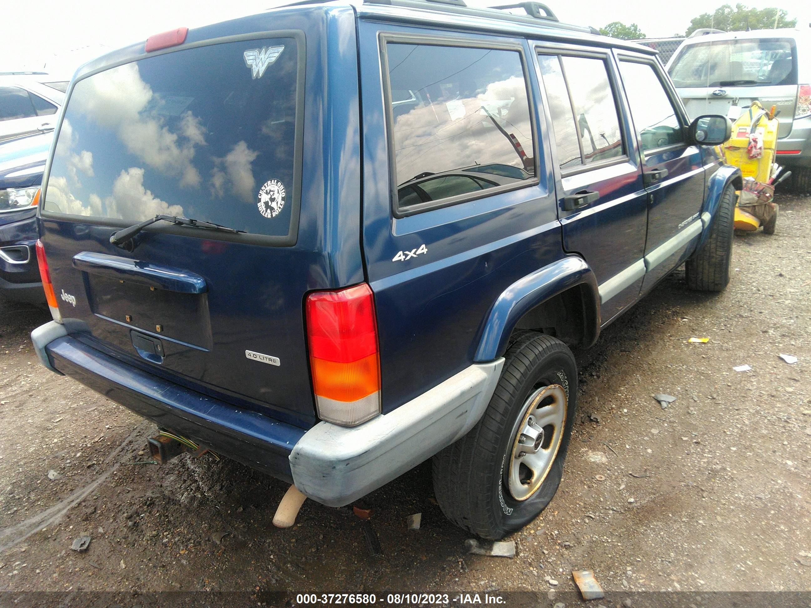 Photo 3 VIN: 1J4FF48S4YL173627 - JEEP CHEROKEE 