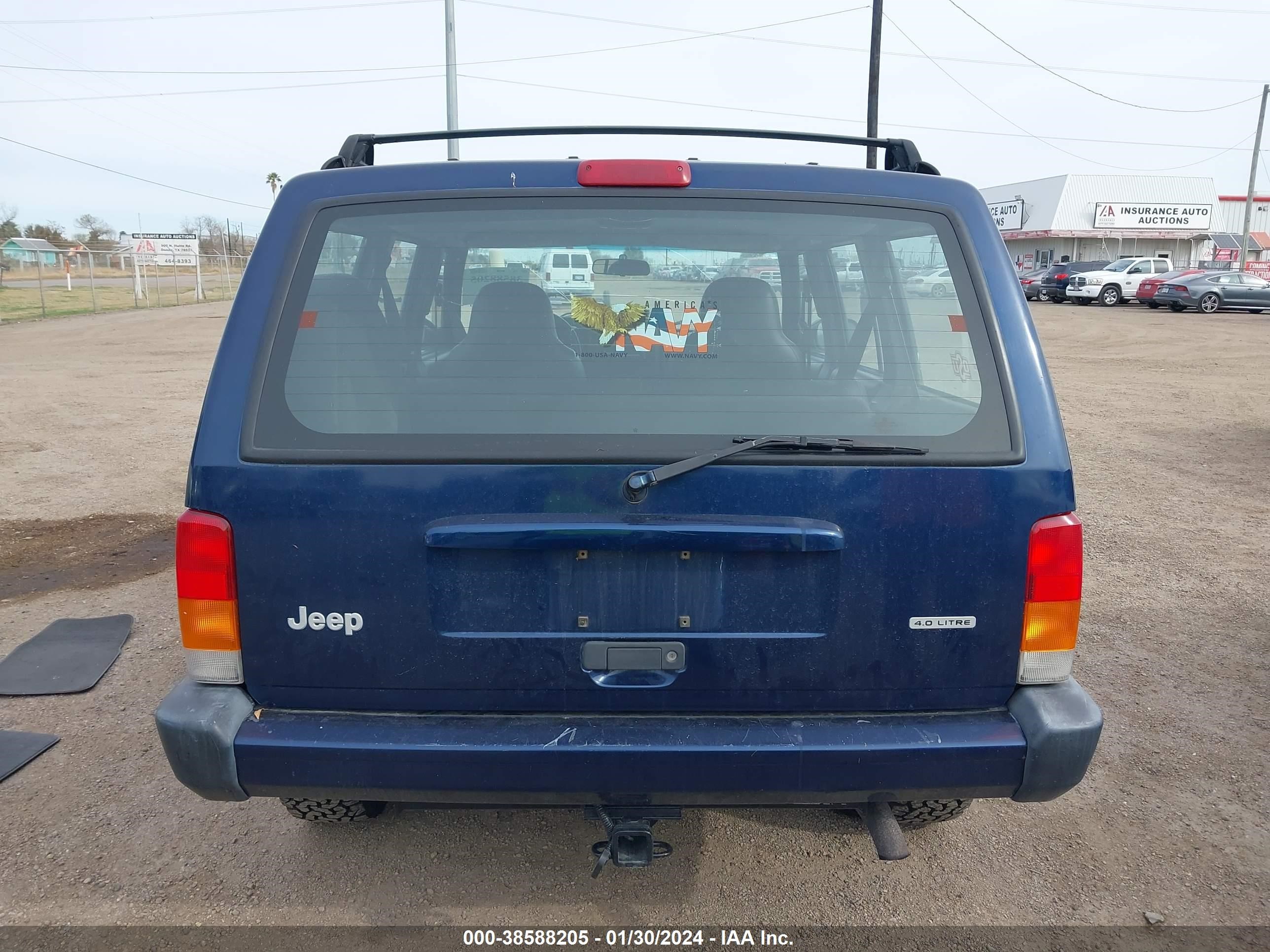 Photo 15 VIN: 1J4FF48S51L516323 - JEEP CHEROKEE 