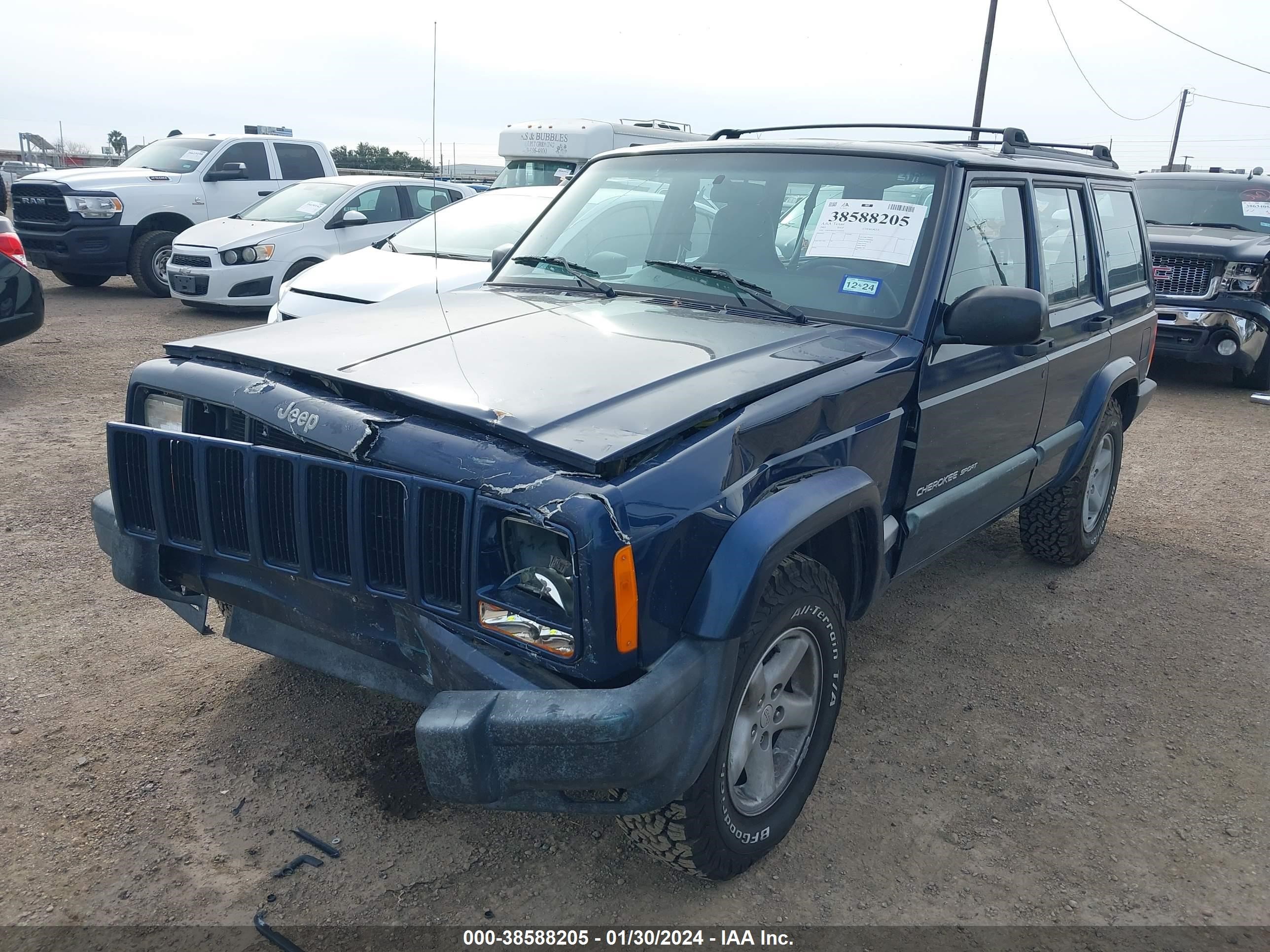 Photo 5 VIN: 1J4FF48S51L516323 - JEEP CHEROKEE 