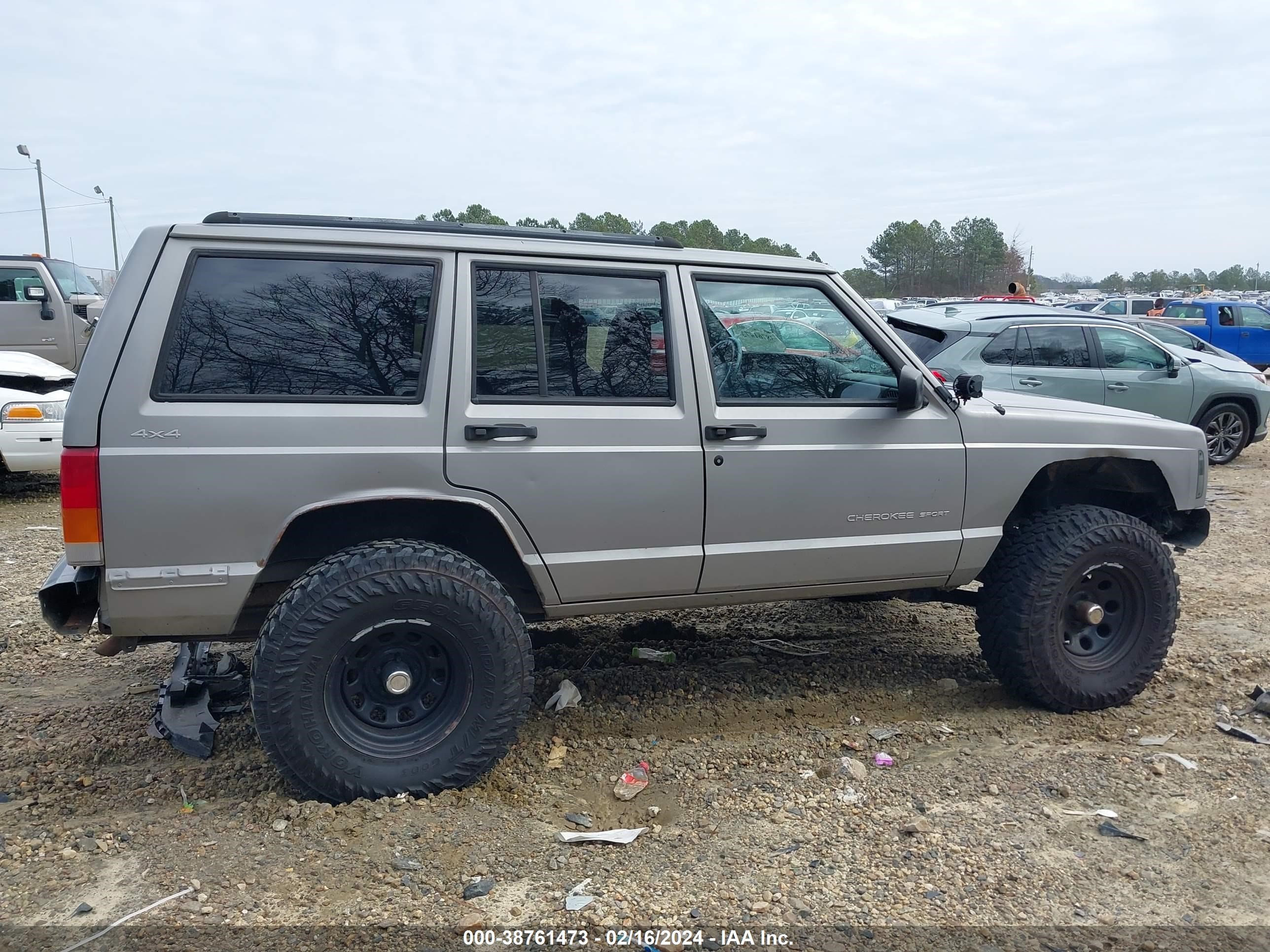 Photo 12 VIN: 1J4FF48S5YL226478 - JEEP CHEROKEE 