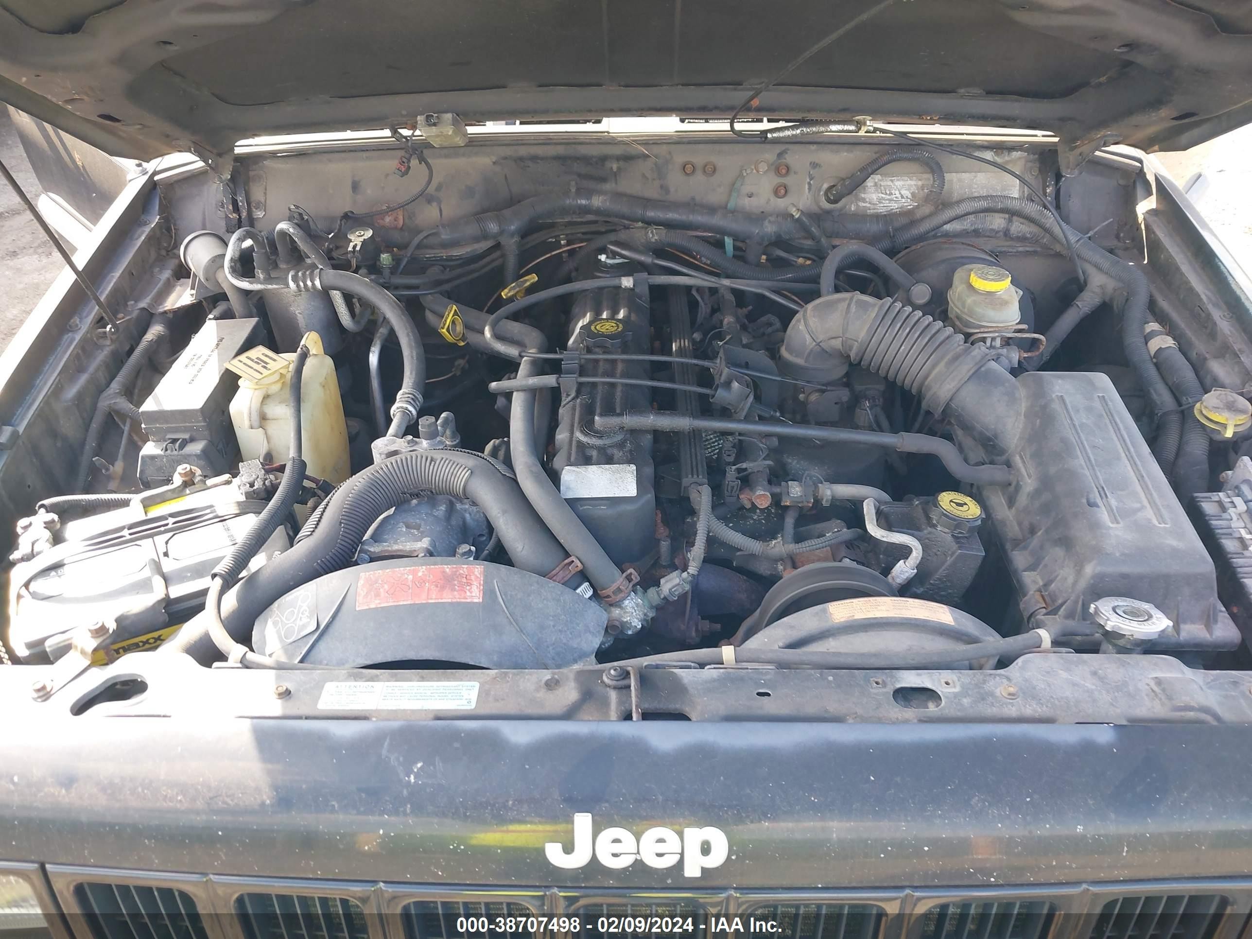 Photo 9 VIN: 1J4FF48S91L594054 - JEEP CHEROKEE 