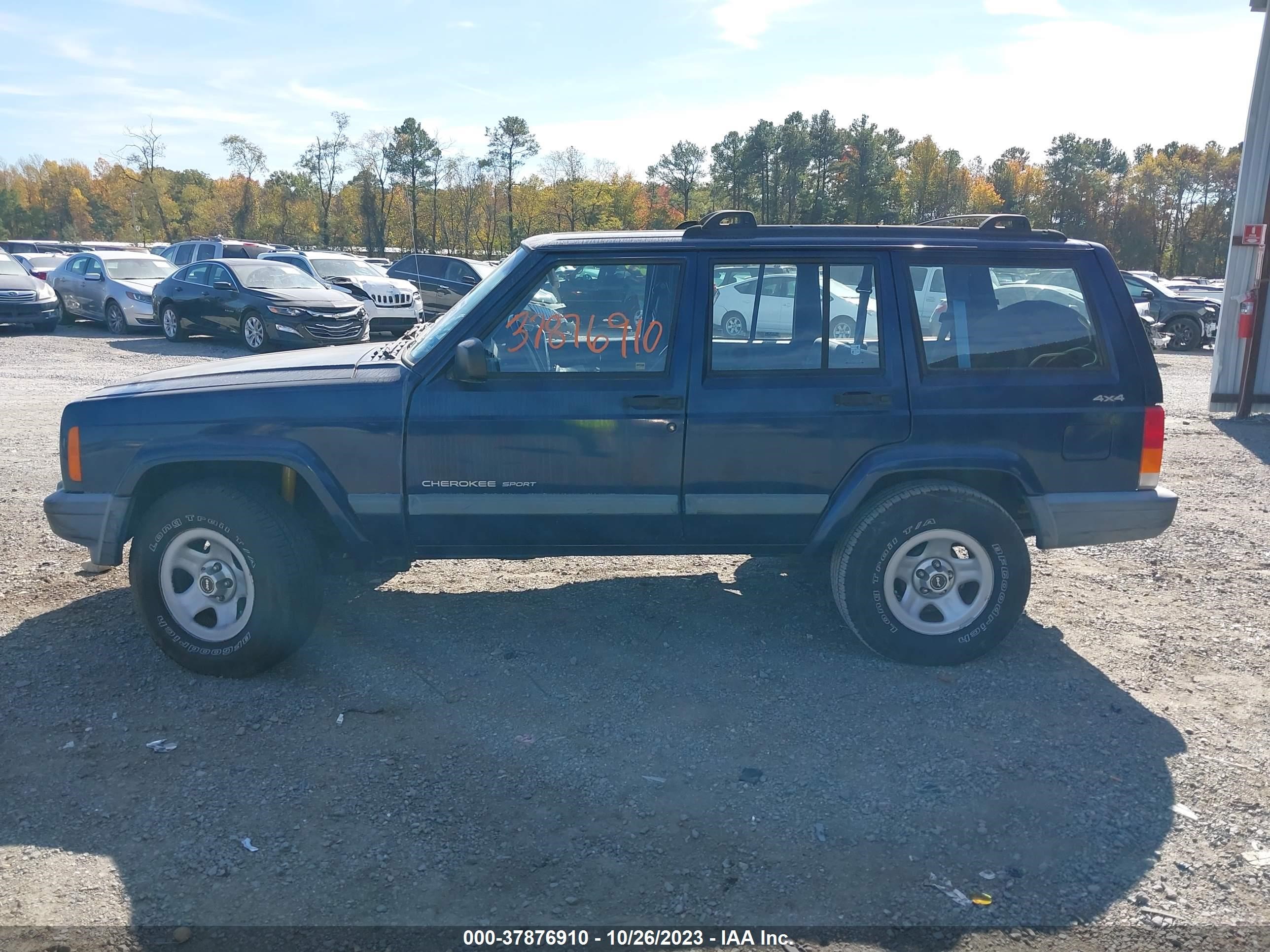 Photo 13 VIN: 1J4FF48S9YL273724 - JEEP CHEROKEE 