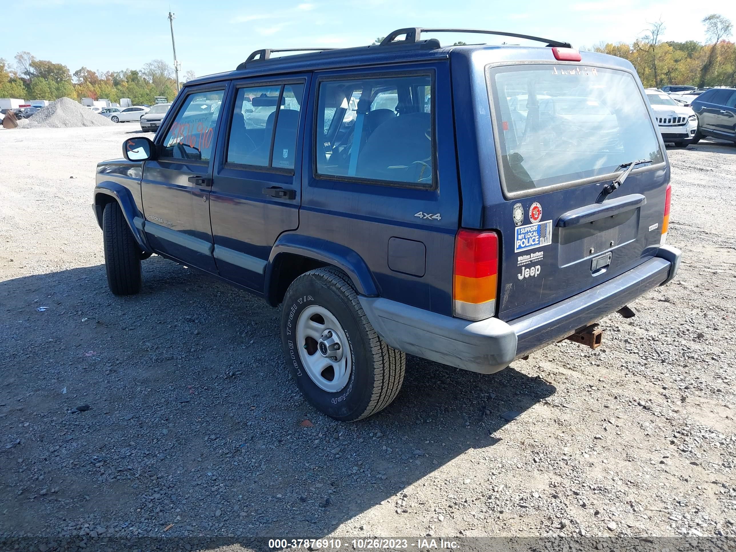 Photo 2 VIN: 1J4FF48S9YL273724 - JEEP CHEROKEE 