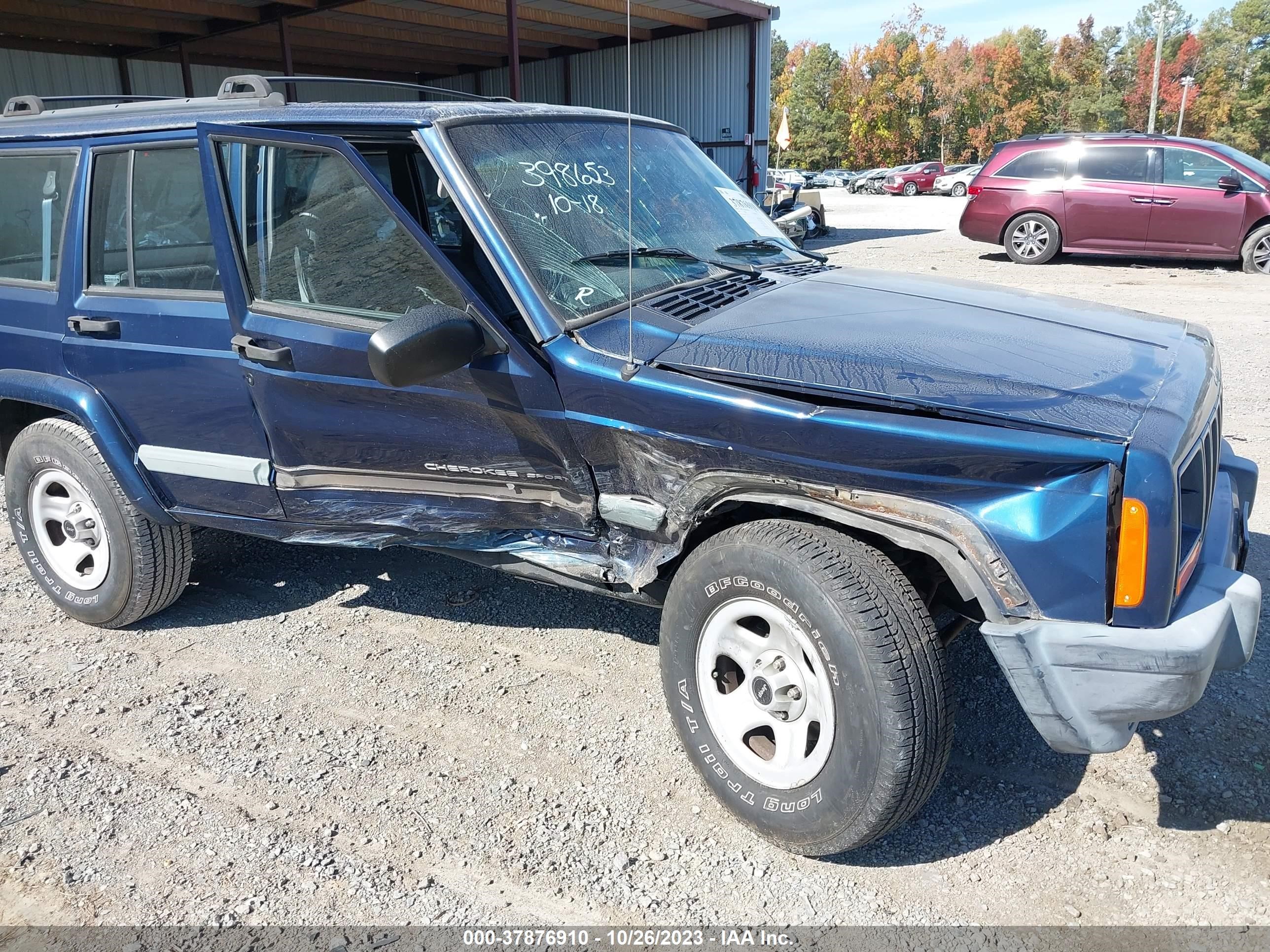 Photo 5 VIN: 1J4FF48S9YL273724 - JEEP CHEROKEE 