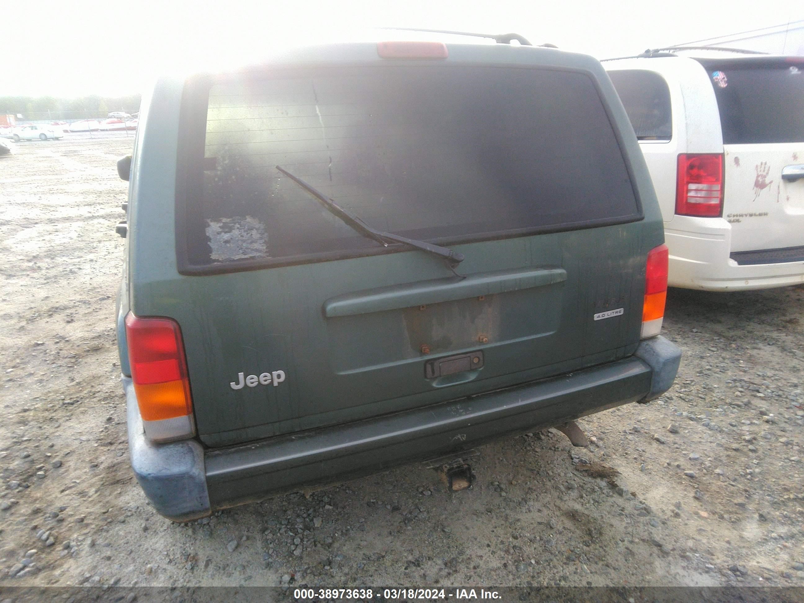 Photo 5 VIN: 1J4FF48SXYL170344 - JEEP CHEROKEE 