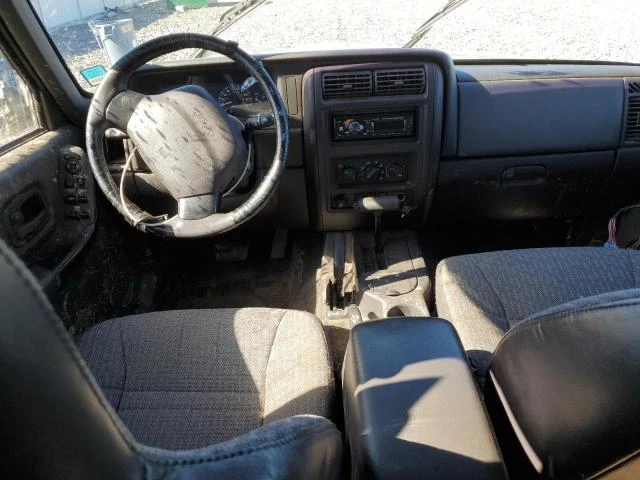 Photo 7 VIN: 1J4FF48SXYL200331 - JEEP CHEROKEE S 