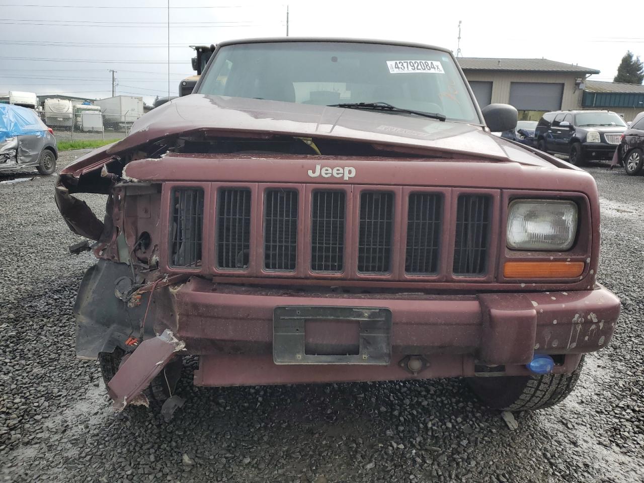 Photo 4 VIN: 1J4FF58S2YL207490 - JEEP CHEROKEE 