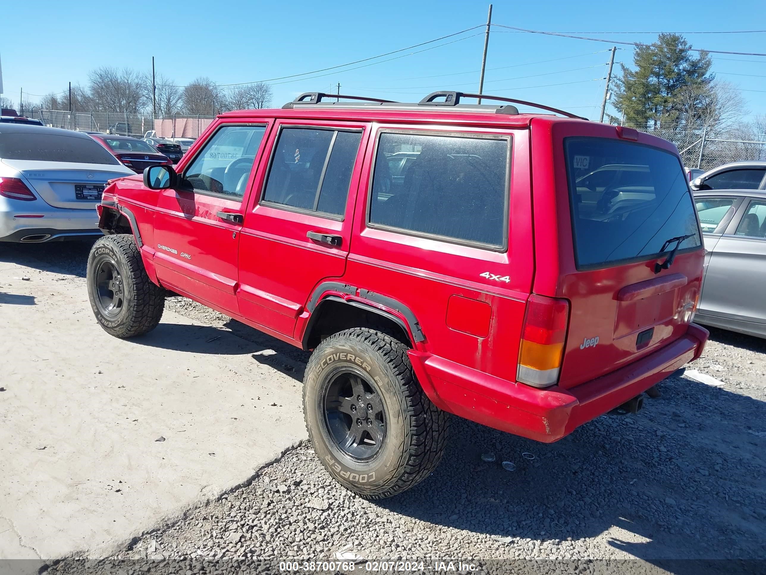 Photo 2 VIN: 1J4FF58S51L510785 - JEEP CHEROKEE 