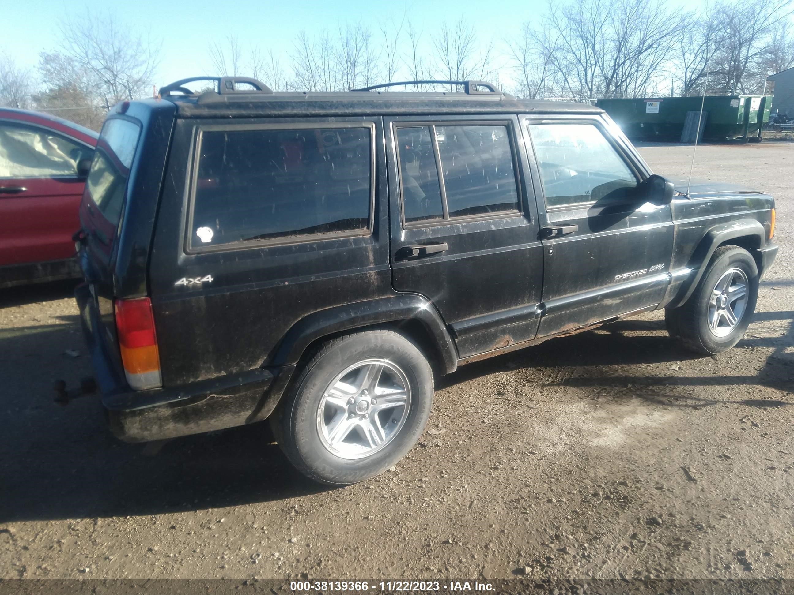 Photo 3 VIN: 1J4FF58S6YL224521 - JEEP CHEROKEE 