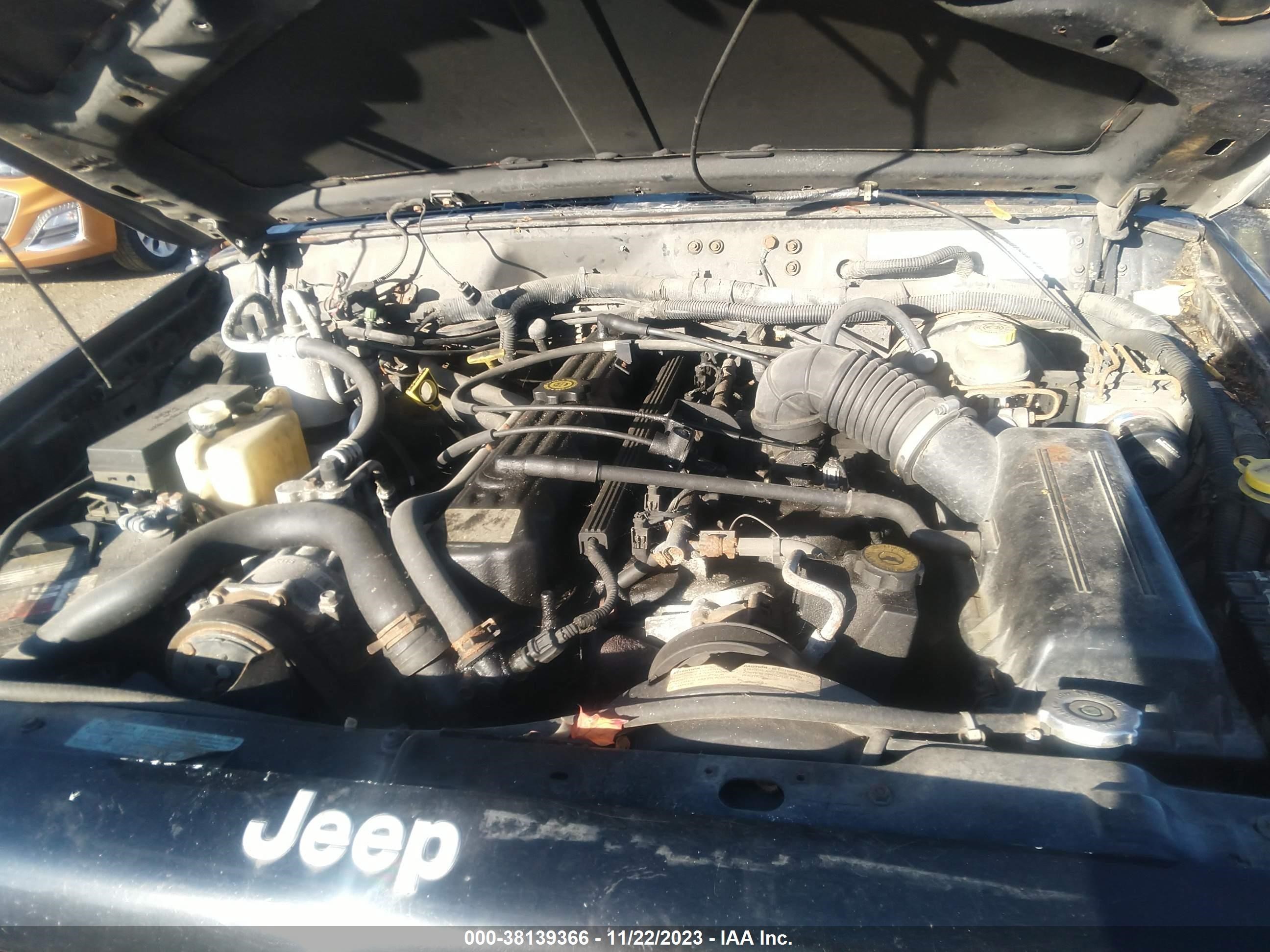 Photo 9 VIN: 1J4FF58S6YL224521 - JEEP CHEROKEE 