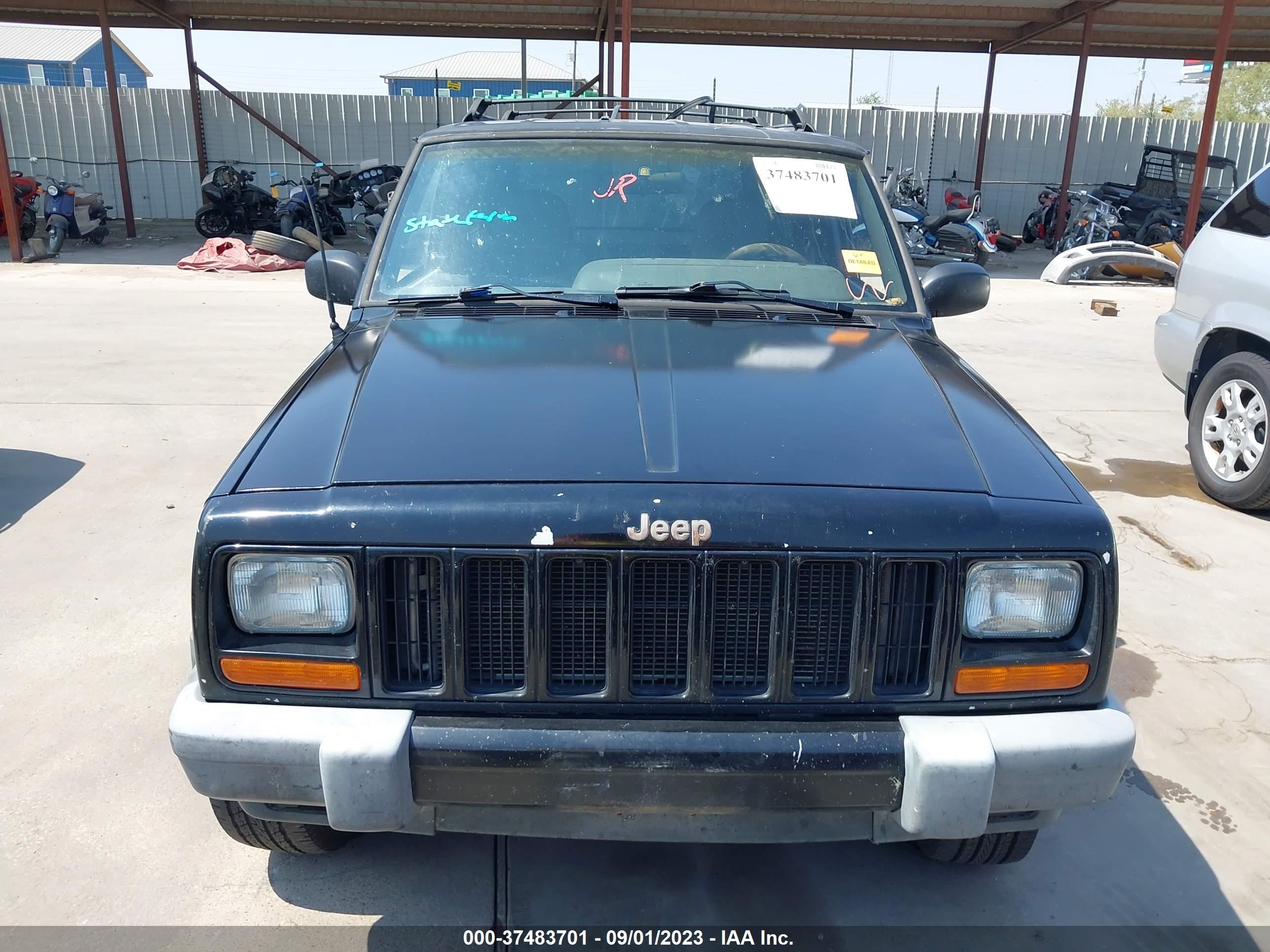 Photo 11 VIN: 1J4FF68S1XL664246 - JEEP CHEROKEE 