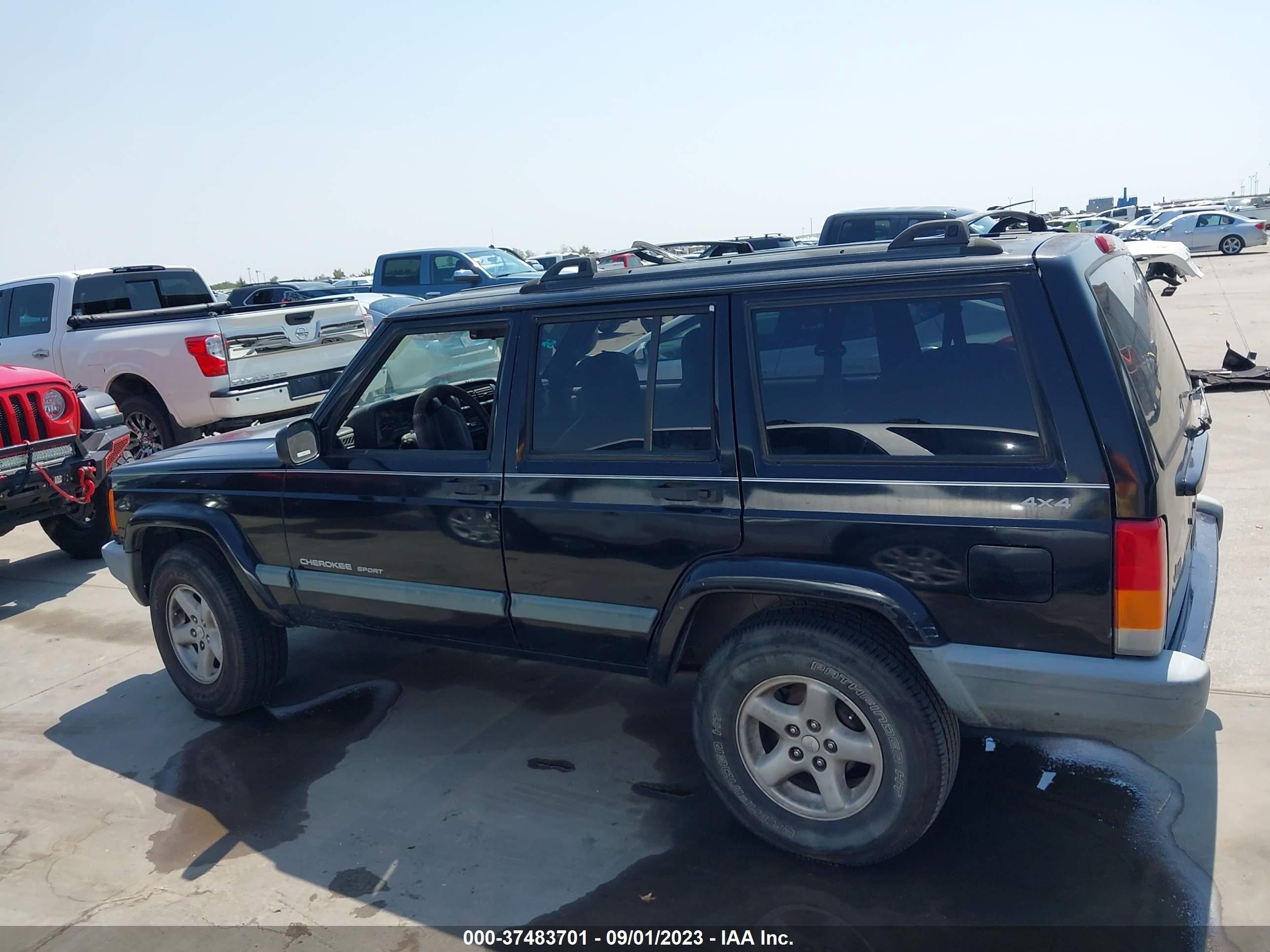 Photo 13 VIN: 1J4FF68S1XL664246 - JEEP CHEROKEE 