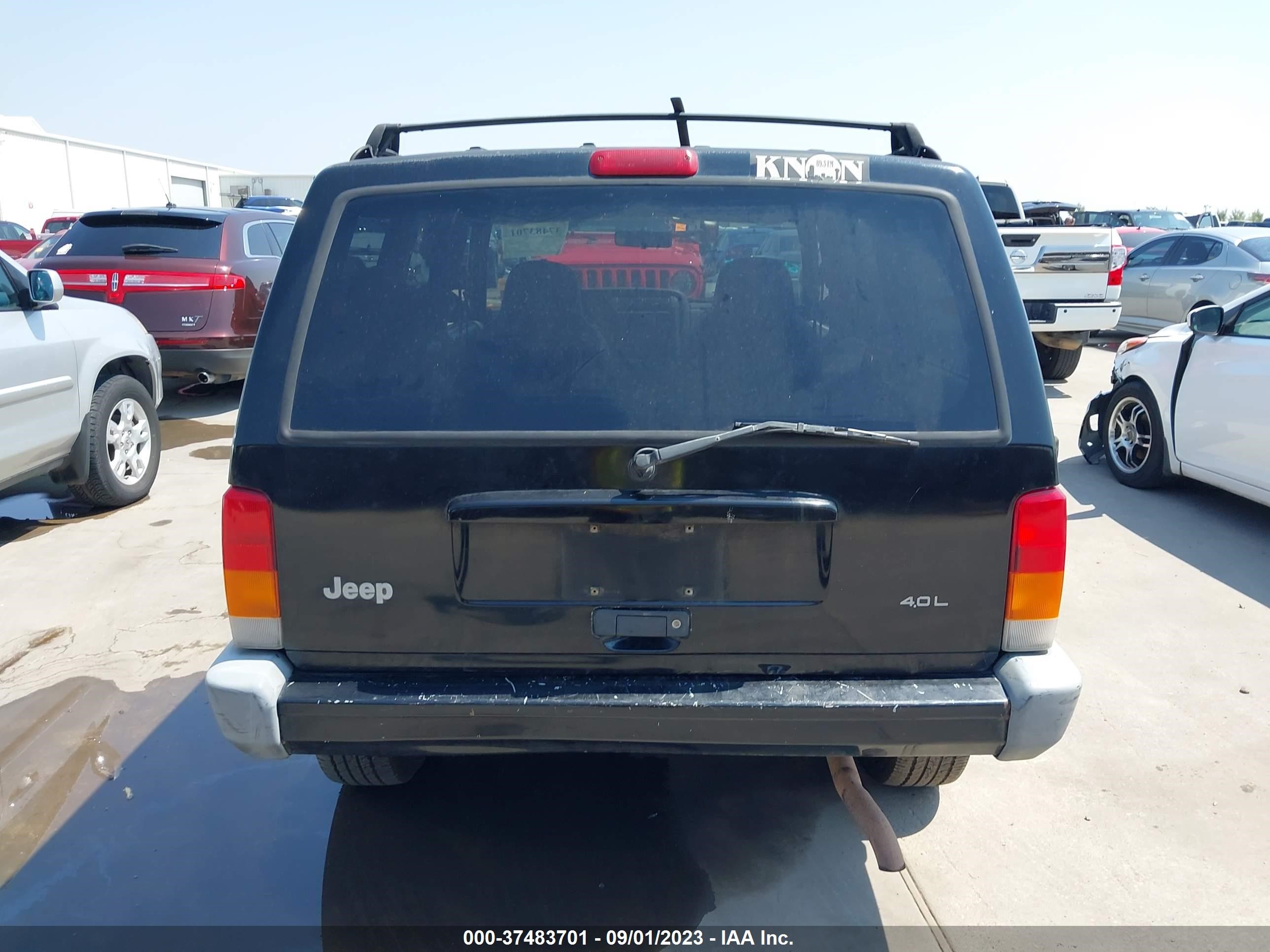 Photo 15 VIN: 1J4FF68S1XL664246 - JEEP CHEROKEE 