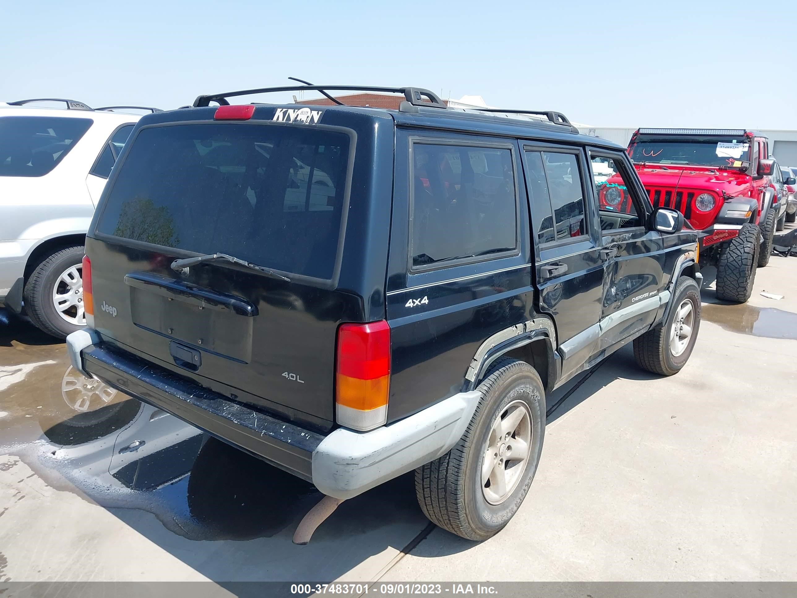 Photo 3 VIN: 1J4FF68S1XL664246 - JEEP CHEROKEE 