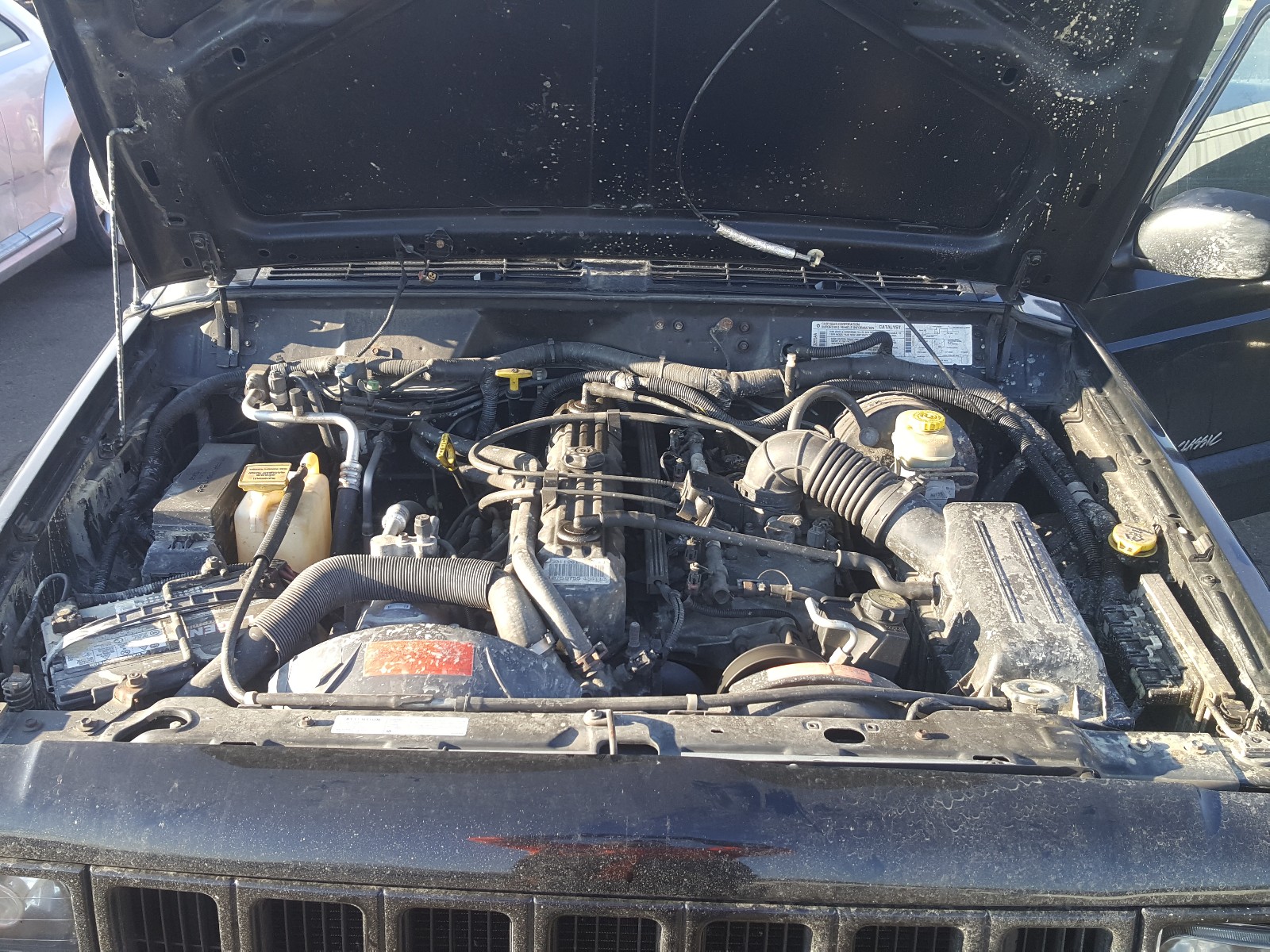 Photo 6 VIN: 1J4FF68S3XL622984 - JEEP CHEROKEE S 