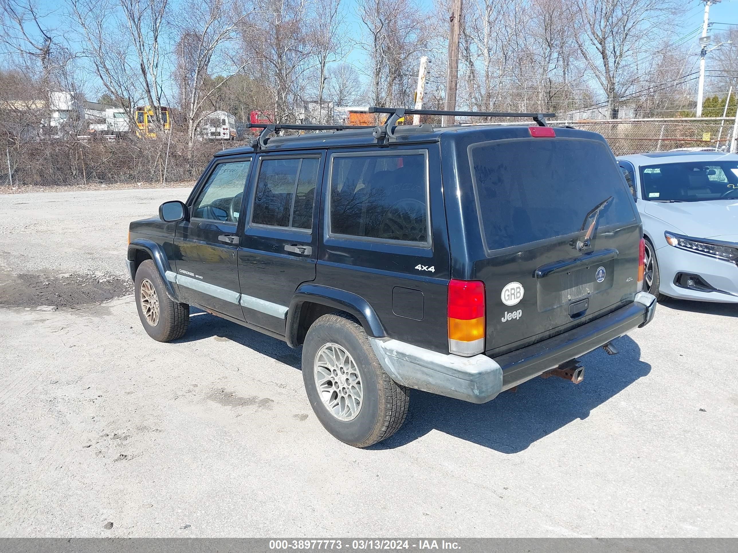 Photo 2 VIN: 1J4FF68S5XL670227 - JEEP CHEROKEE 