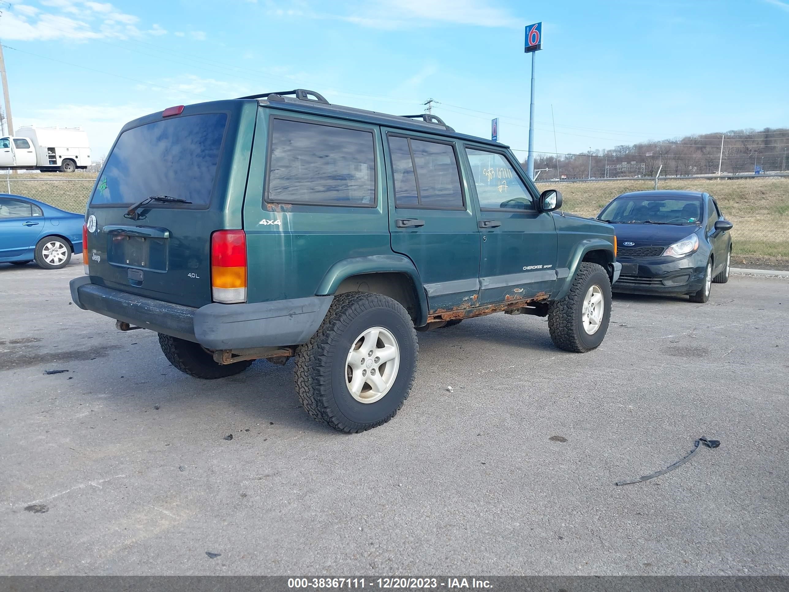 Photo 3 VIN: 1J4FF68S8XL535579 - JEEP CHEROKEE 