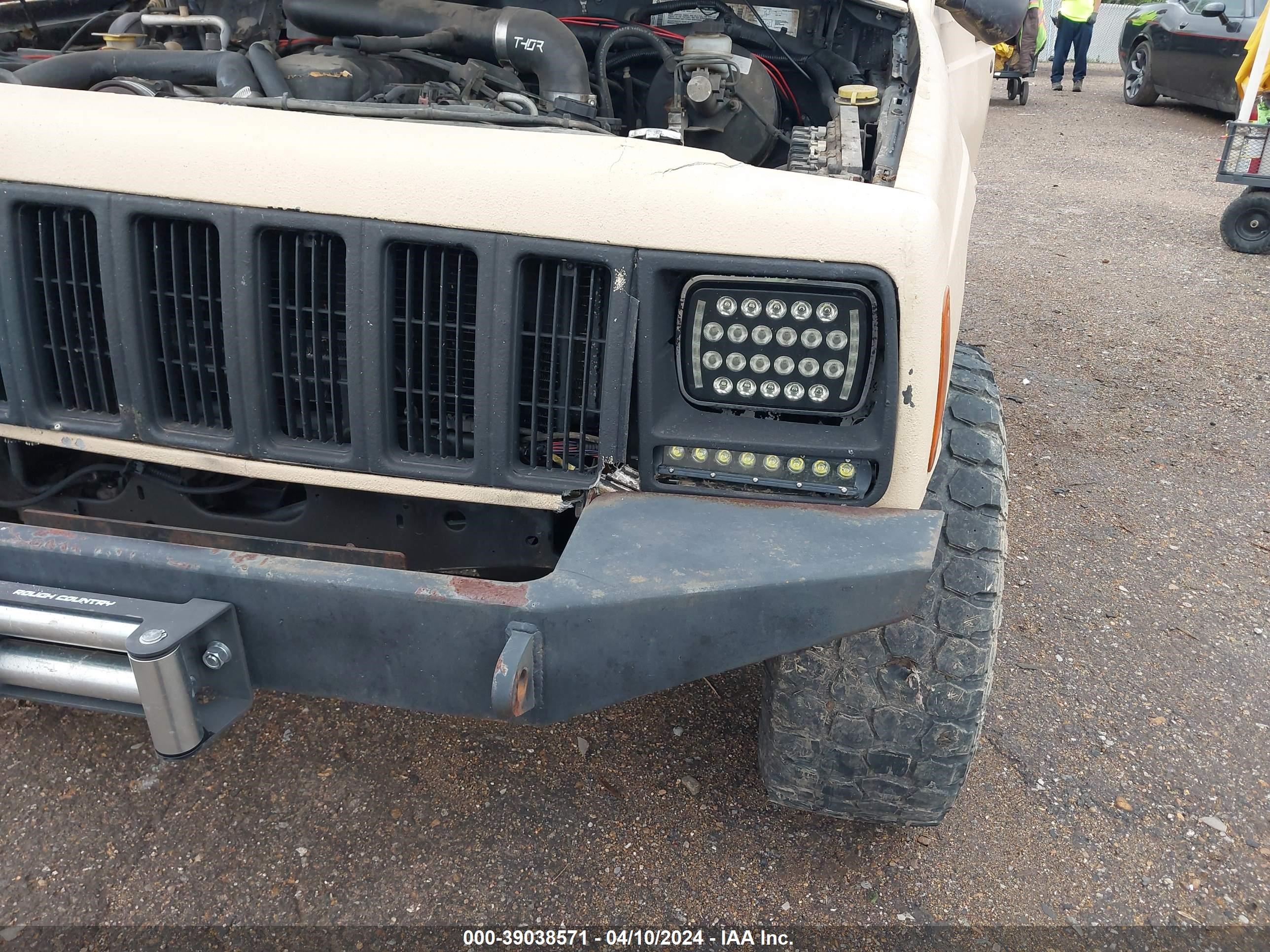 Photo 5 VIN: 1J4FF68SXXL537592 - JEEP CHEROKEE 