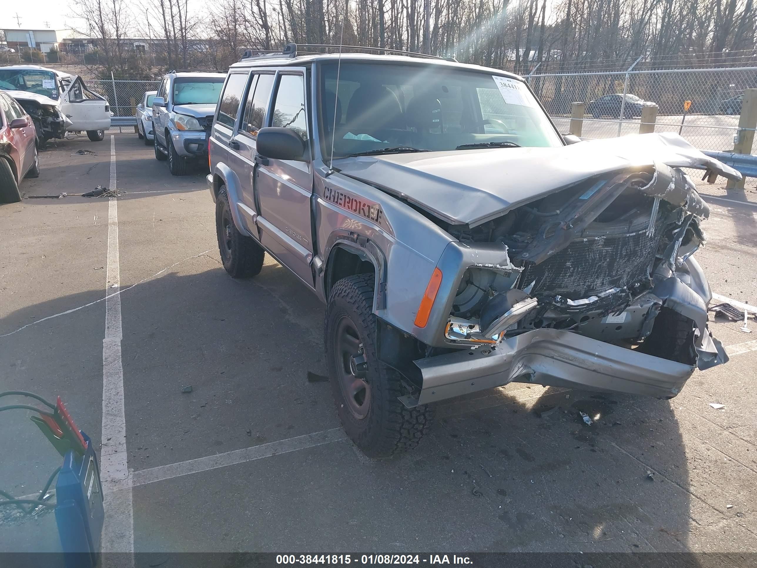 Photo 11 VIN: 1J4FF68SXYL186314 - JEEP CHEROKEE 