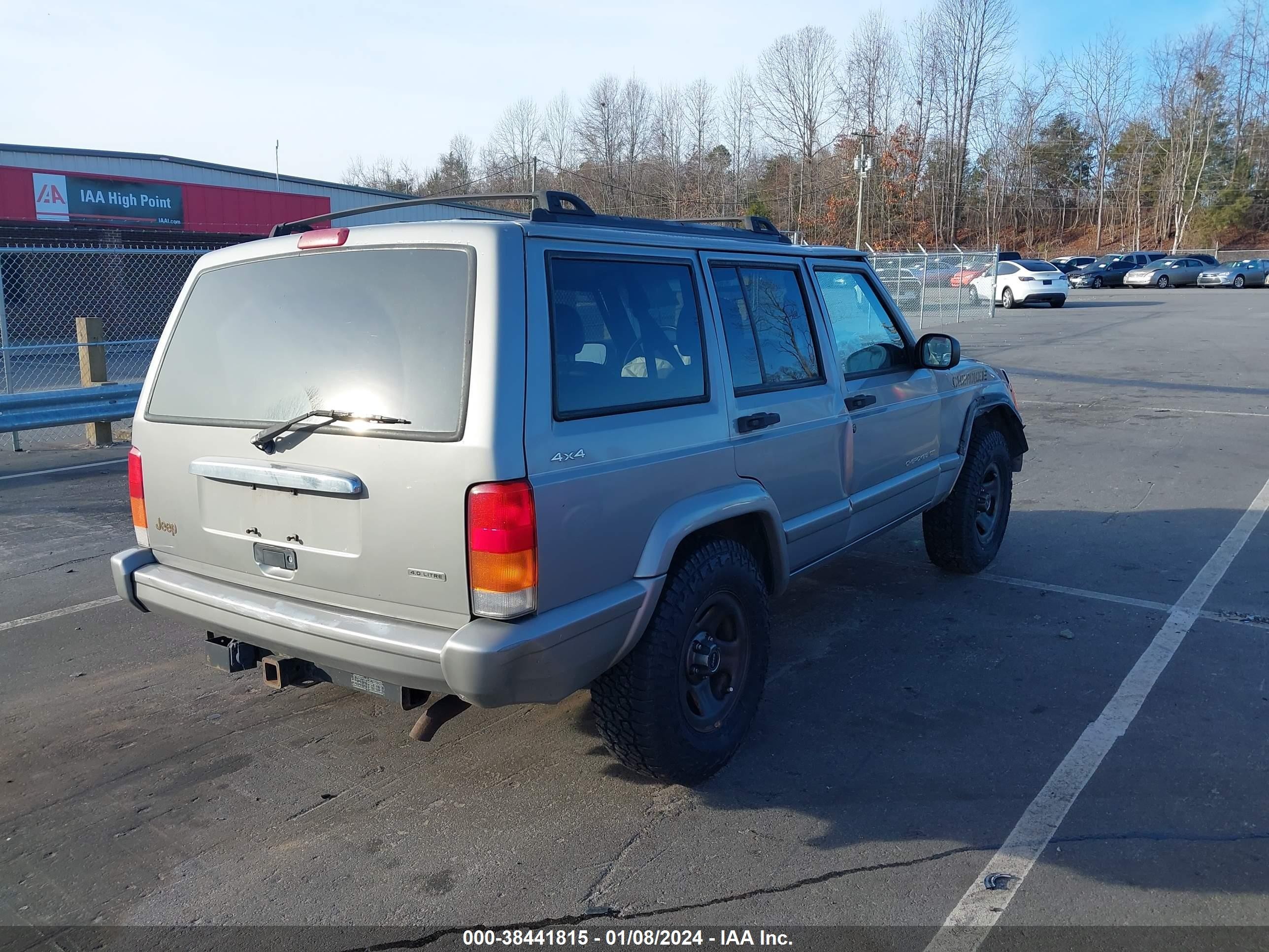 Photo 3 VIN: 1J4FF68SXYL186314 - JEEP CHEROKEE 