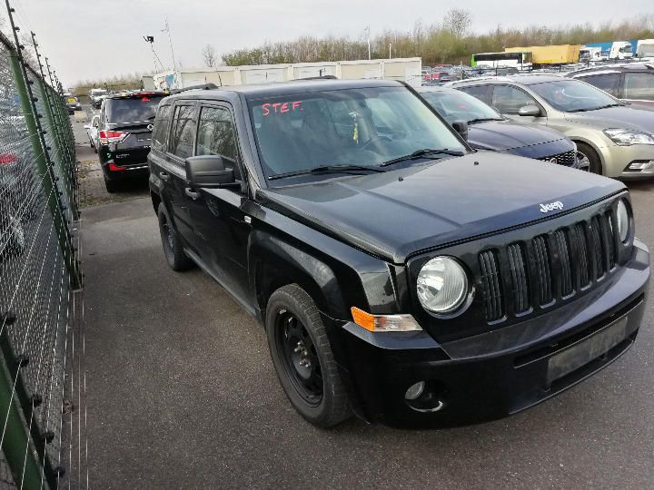 Photo 2 VIN: 1J4FFC8Y29D158506 - JEEP PATRIOT SUV 