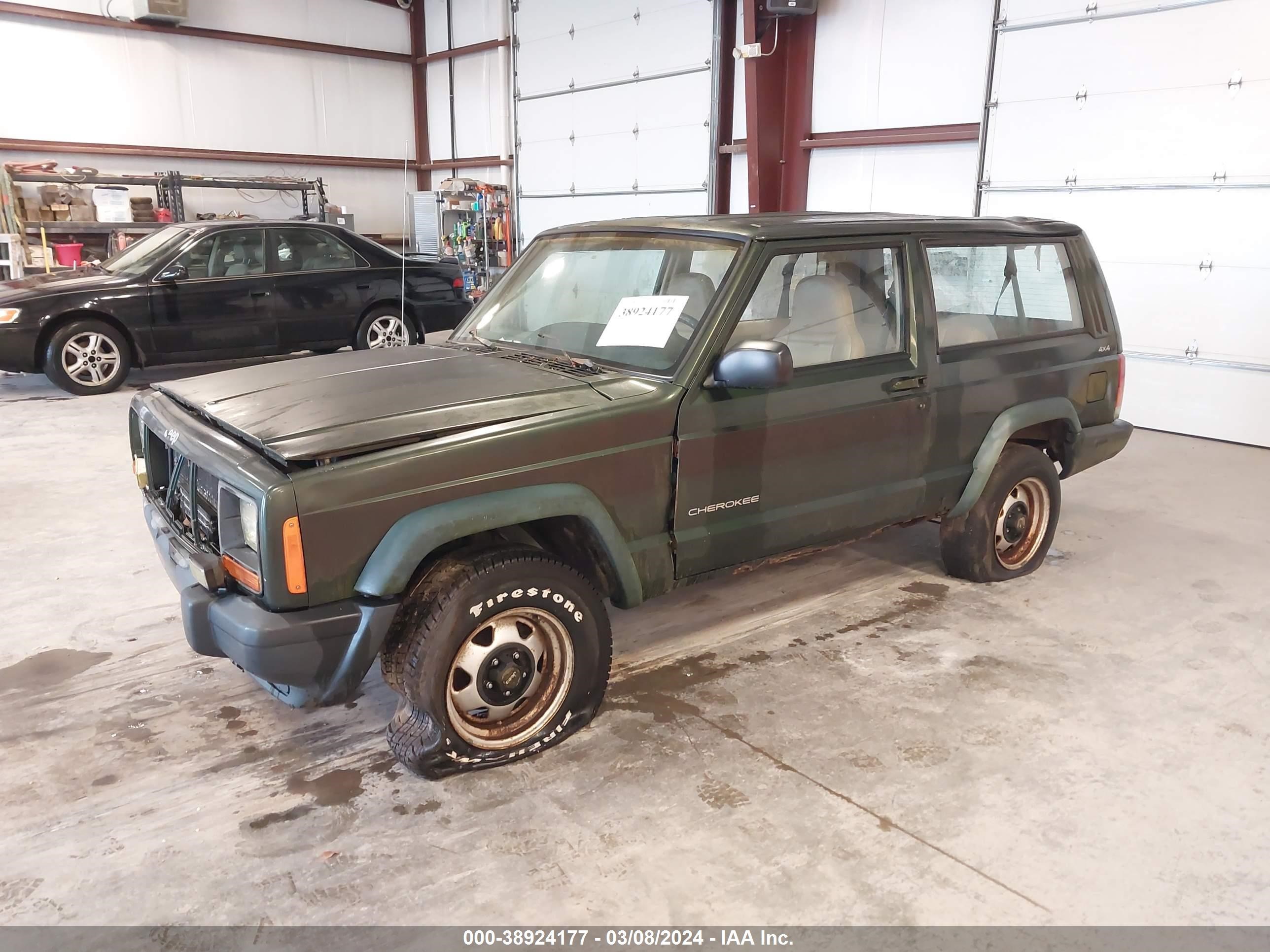 Photo 1 VIN: 1J4FJ27S4VL561912 - JEEP CHEROKEE 