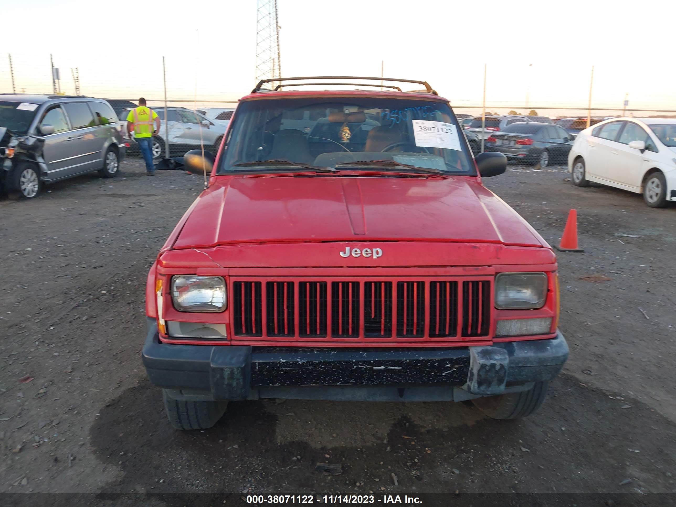 Photo 11 VIN: 1J4FJ28S1VL605735 - JEEP CHEROKEE 