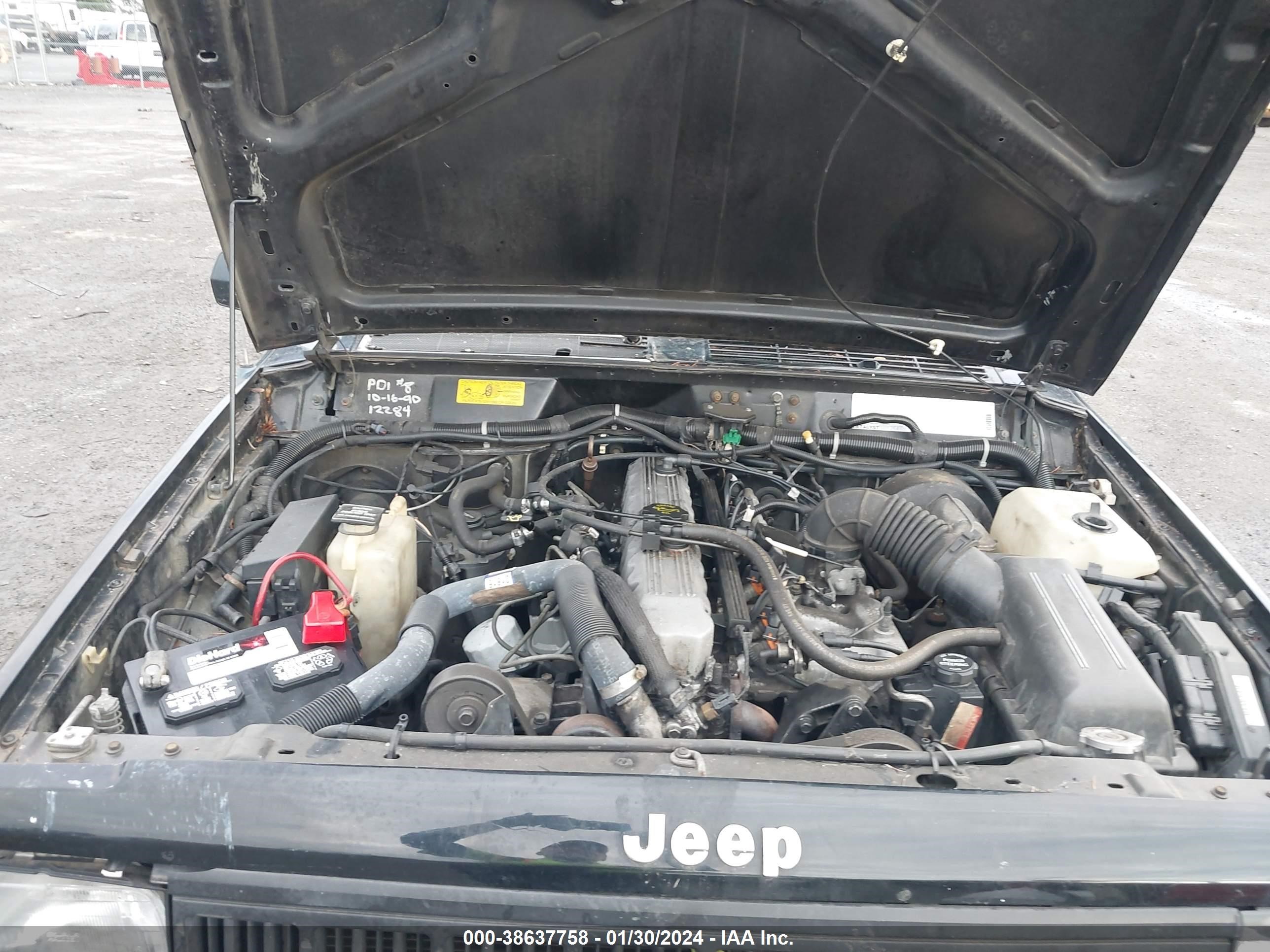 Photo 9 VIN: 1J4FJ28S3ML530860 - JEEP CHEROKEE 