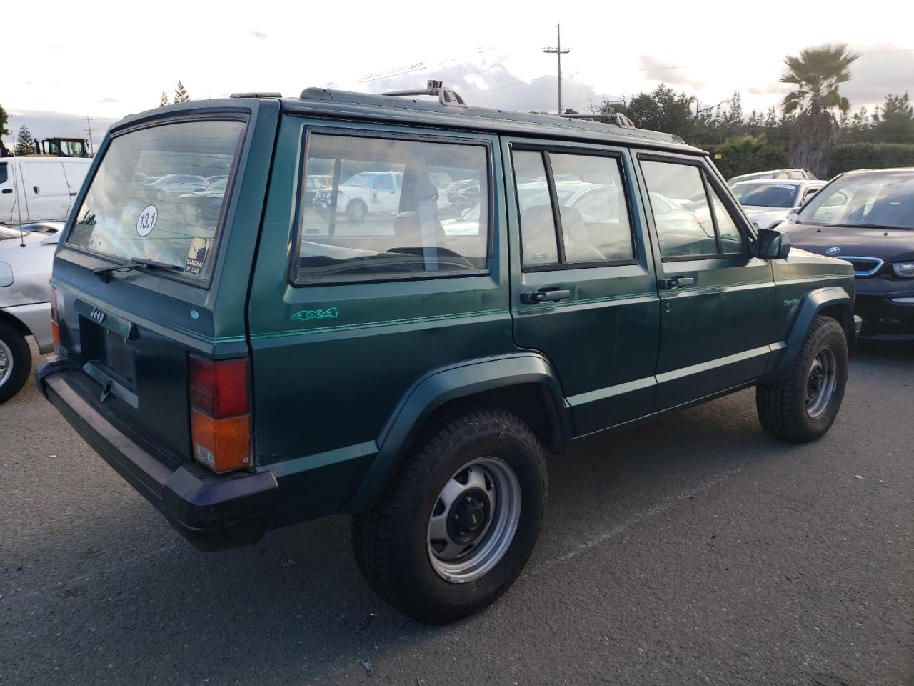 Photo 2 VIN: 1J4FJ28S5PL646288 - JEEP CHEROKEE 