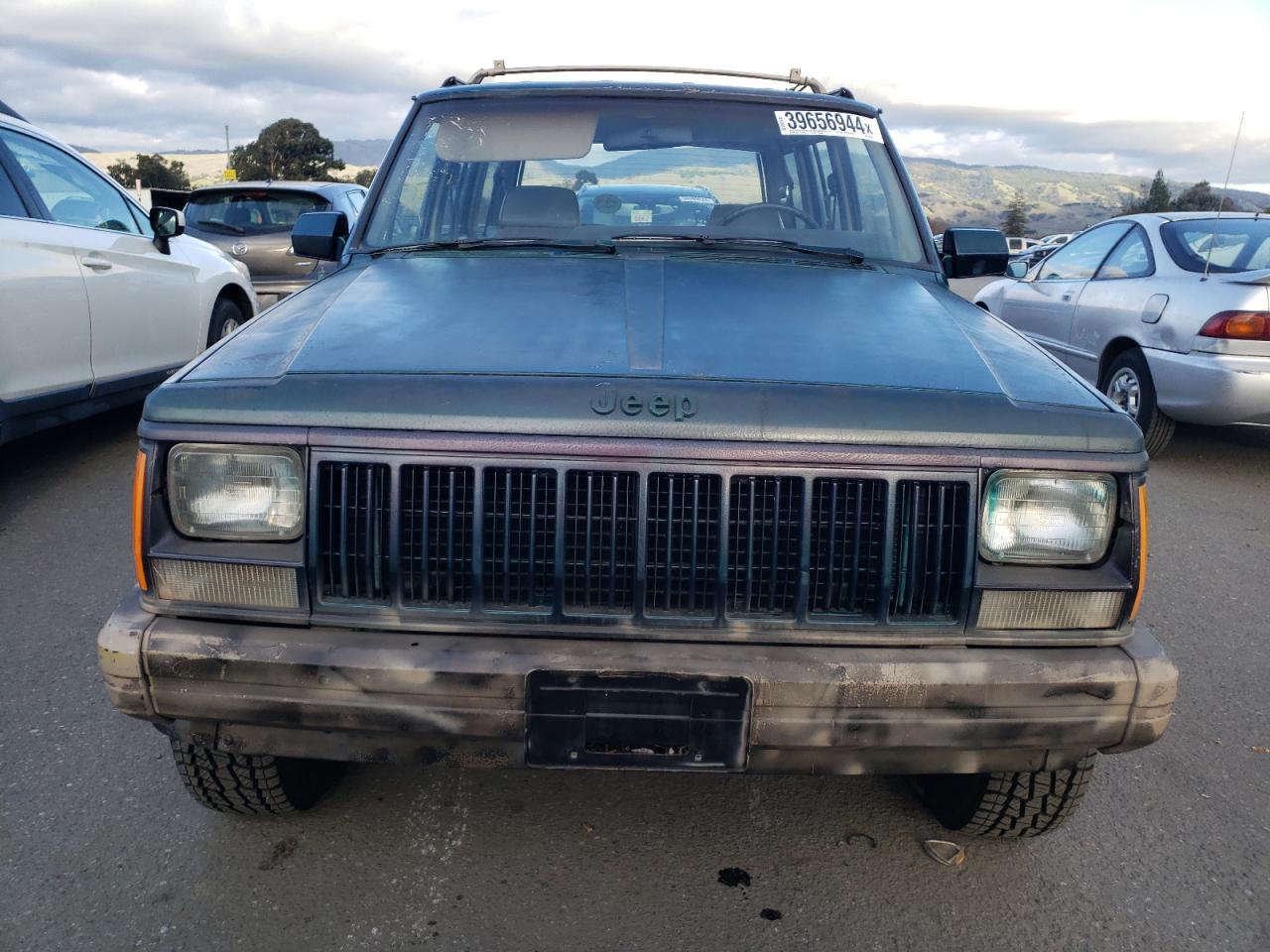 Photo 4 VIN: 1J4FJ28S5PL646288 - JEEP CHEROKEE 