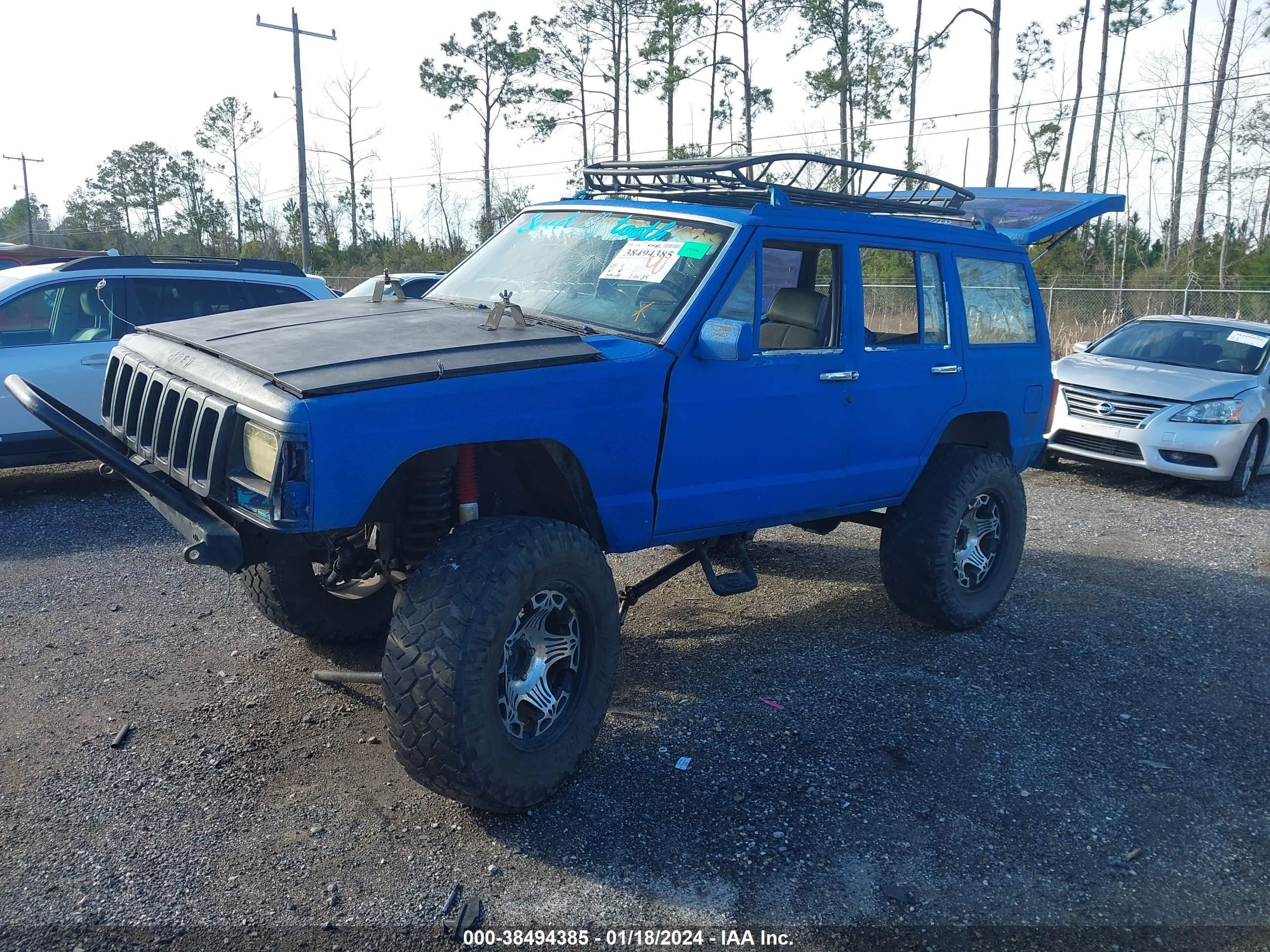 Photo 1 VIN: 1J4FJ28SXSL511381 - JEEP CHEROKEE 