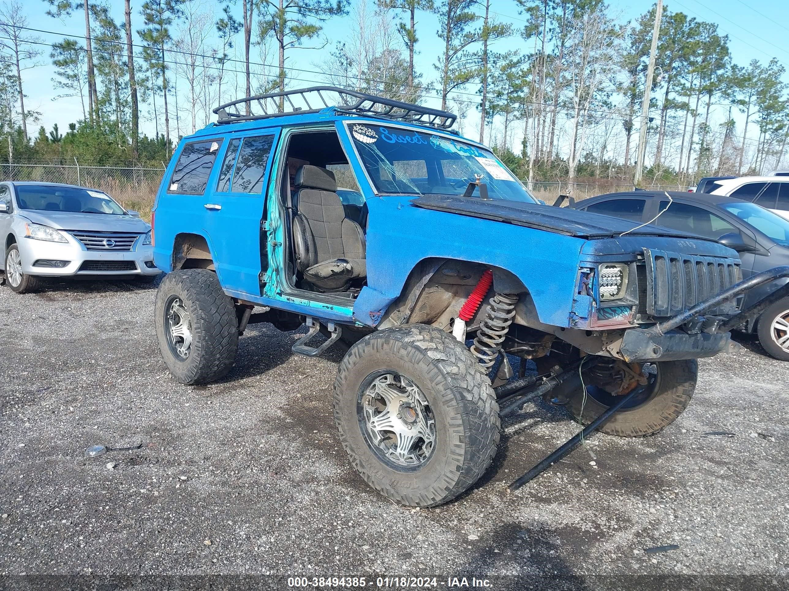 Photo 5 VIN: 1J4FJ28SXSL511381 - JEEP CHEROKEE 