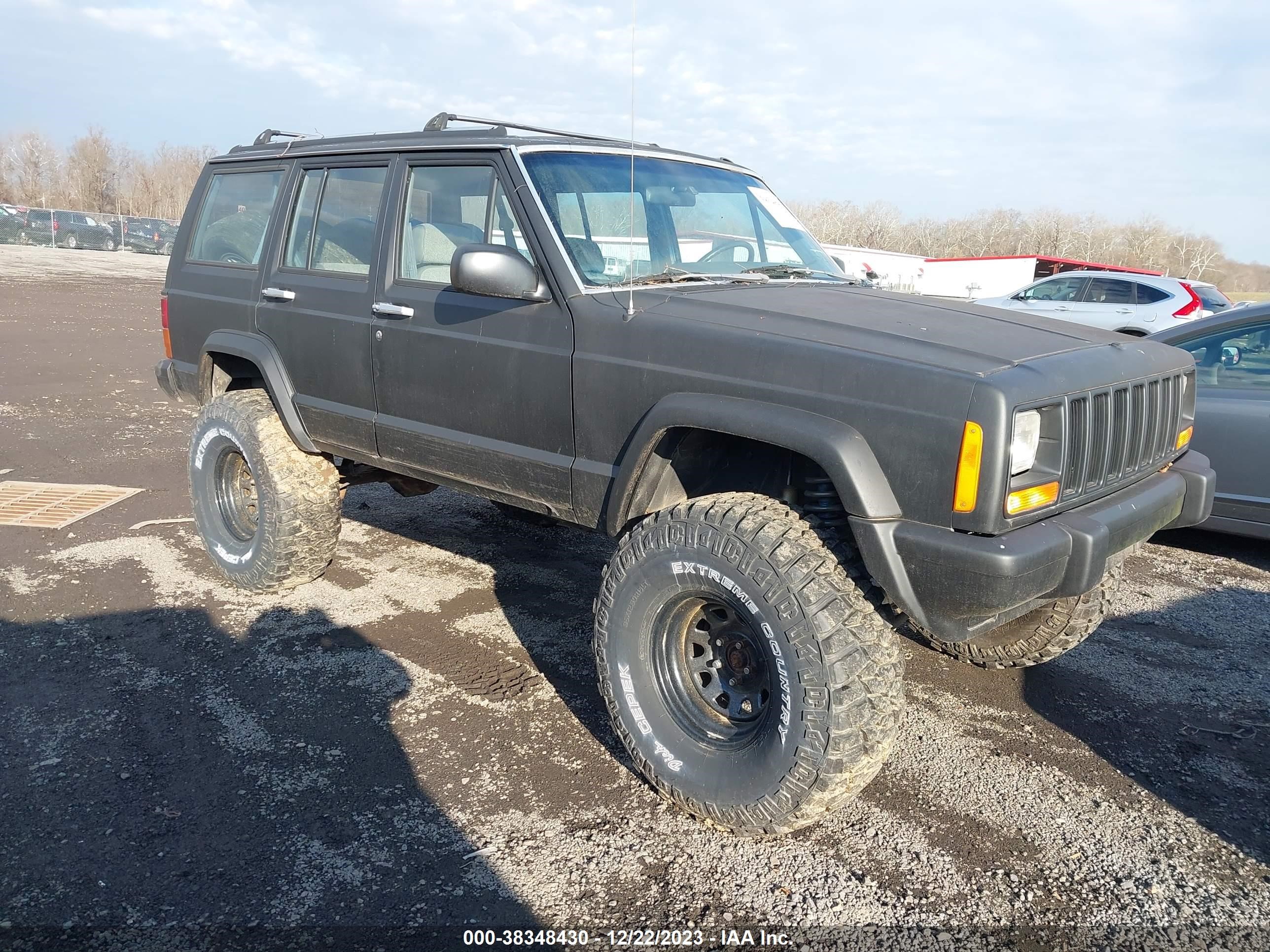 Photo 0 VIN: 1J4FJ5851NL247649 - JEEP CHEROKEE 