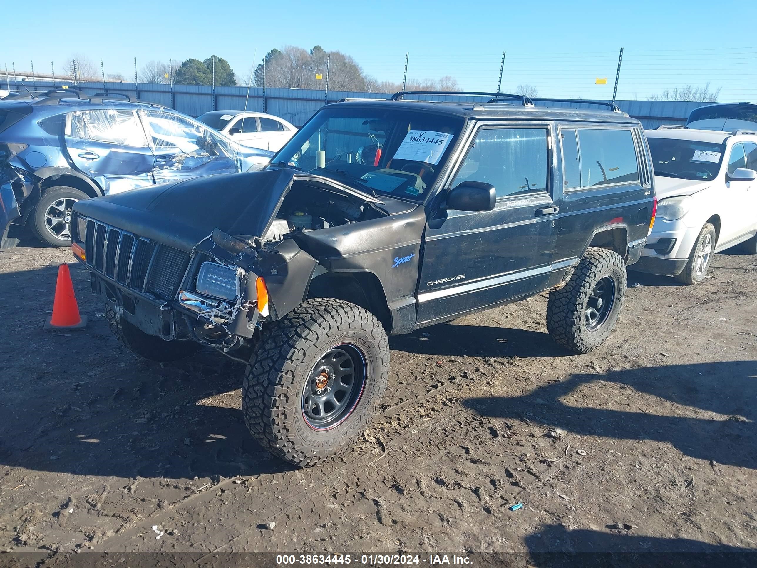 Photo 1 VIN: 1J4FJ67S2WL133362 - JEEP CHEROKEE 