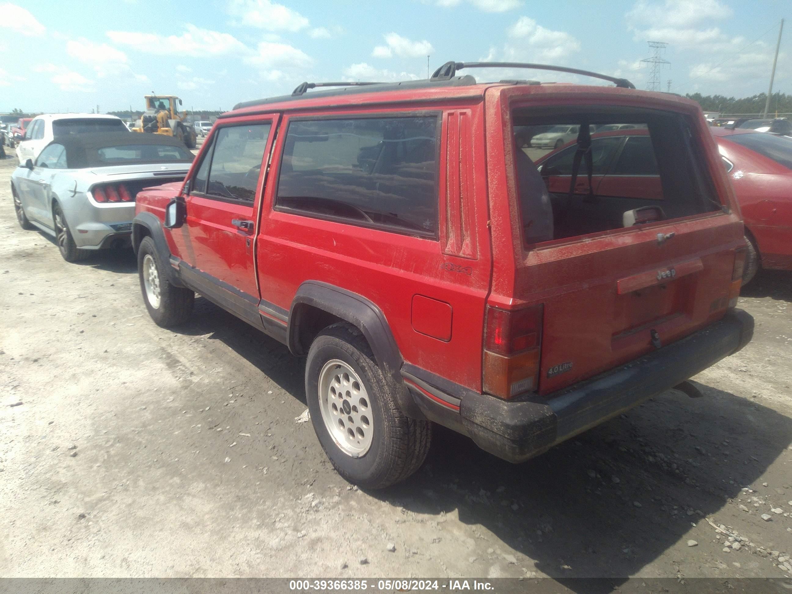 Photo 2 VIN: 1J4FJ67S5RL205417 - JEEP CHEROKEE 