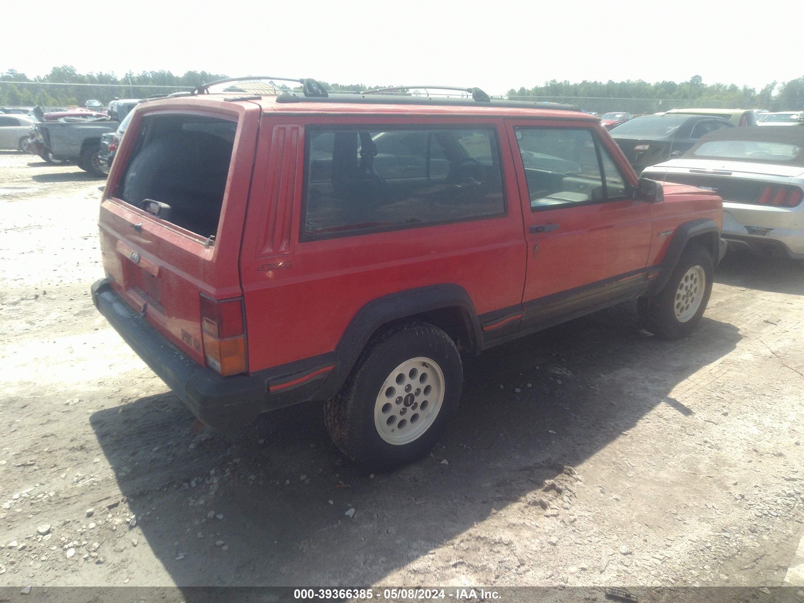 Photo 3 VIN: 1J4FJ67S5RL205417 - JEEP CHEROKEE 