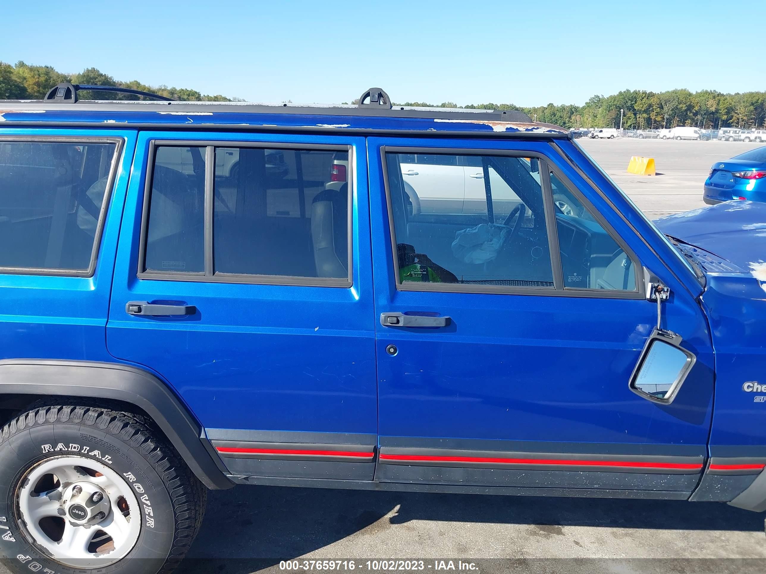 Photo 12 VIN: 1J4FJ68S0SL658252 - JEEP CHEROKEE 