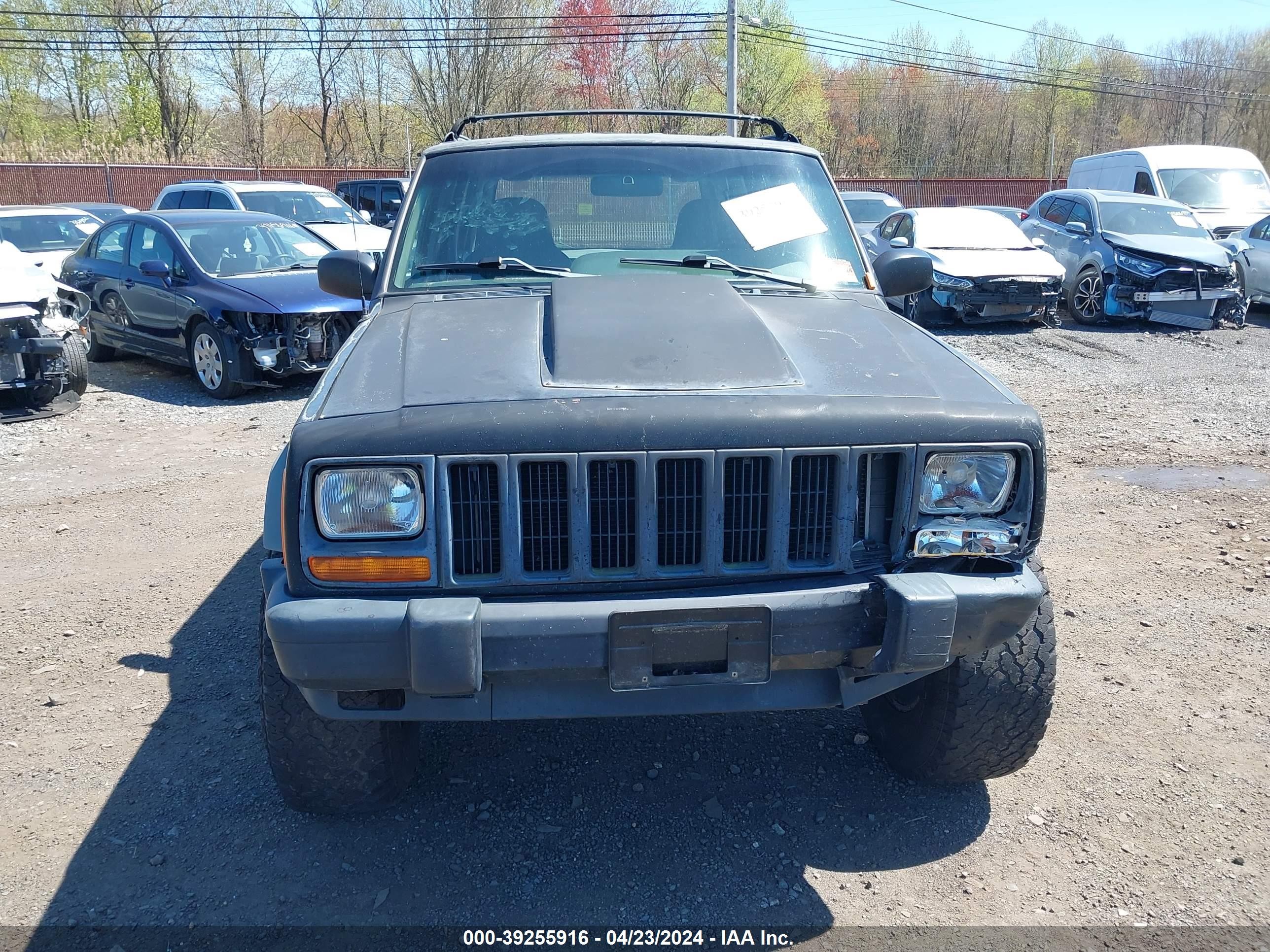 Photo 11 VIN: 1J4FJ68S0WL122388 - JEEP CHEROKEE 