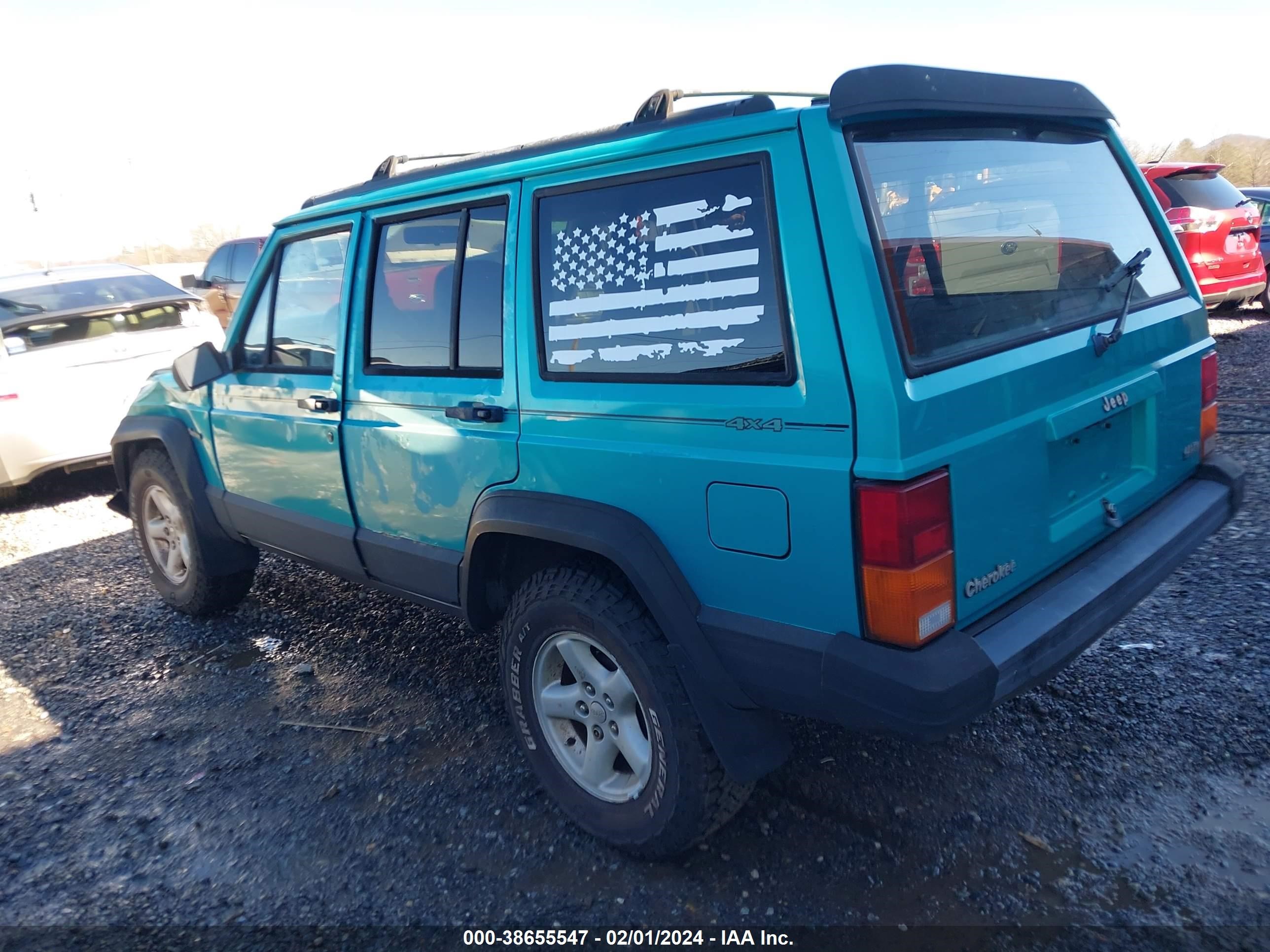 Photo 2 VIN: 1J4FJ68S1TL114831 - JEEP CHEROKEE 