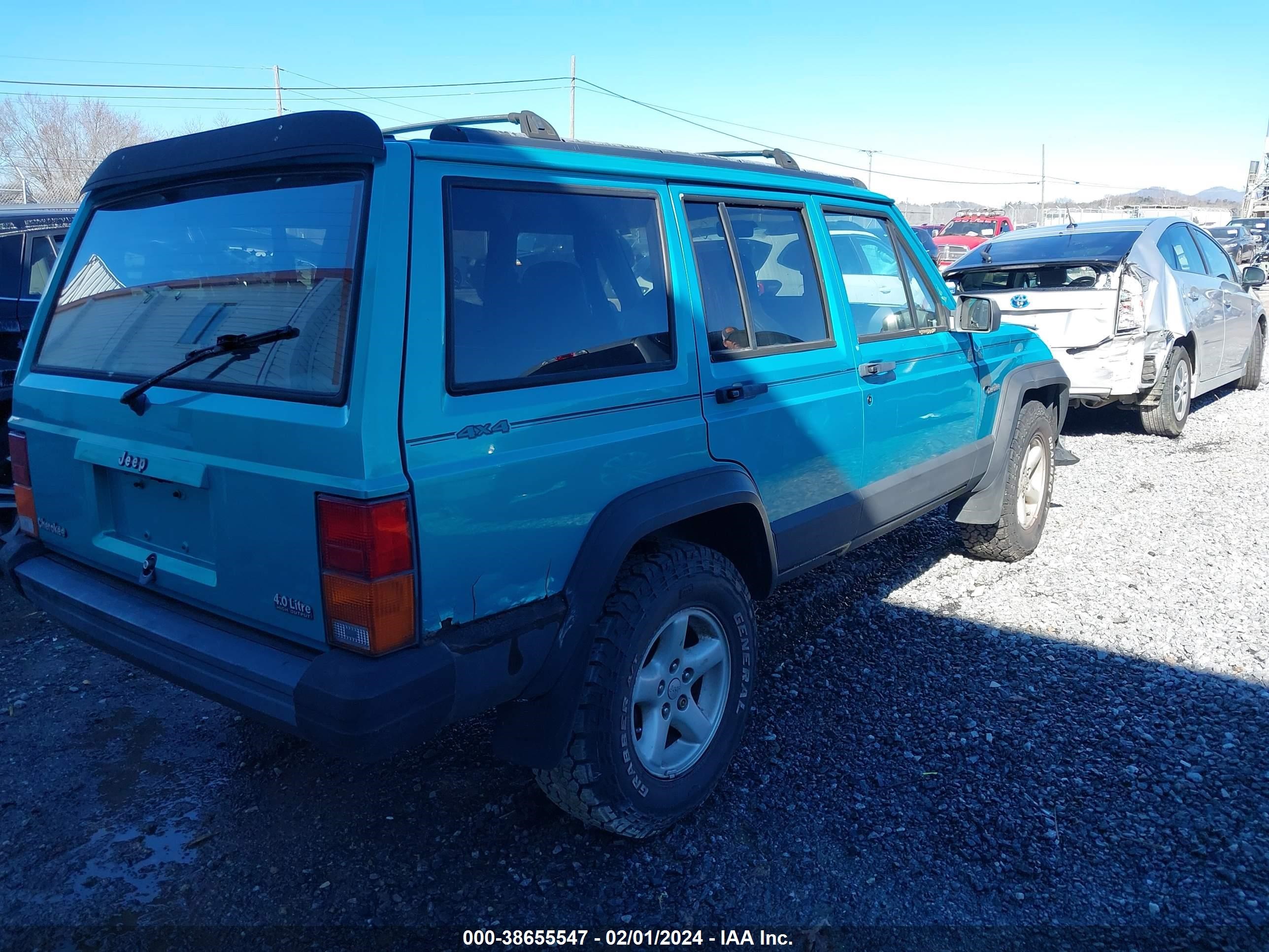 Photo 3 VIN: 1J4FJ68S1TL114831 - JEEP CHEROKEE 