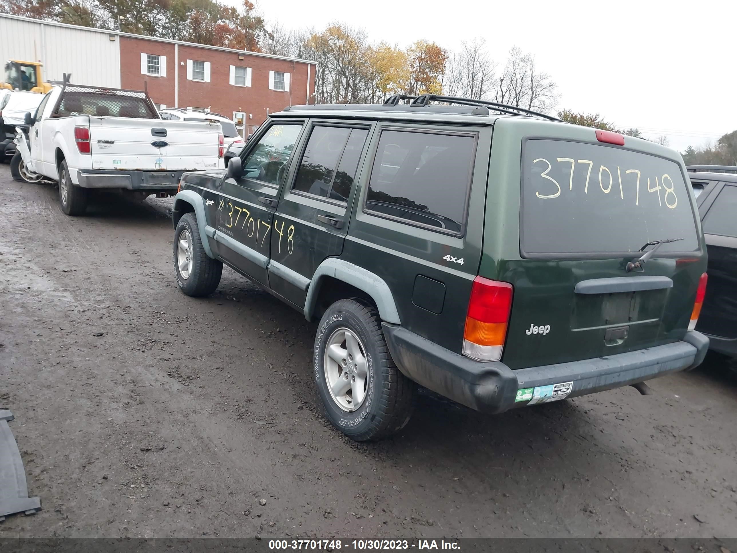 Photo 2 VIN: 1J4FJ68S6VL570889 - JEEP CHEROKEE 