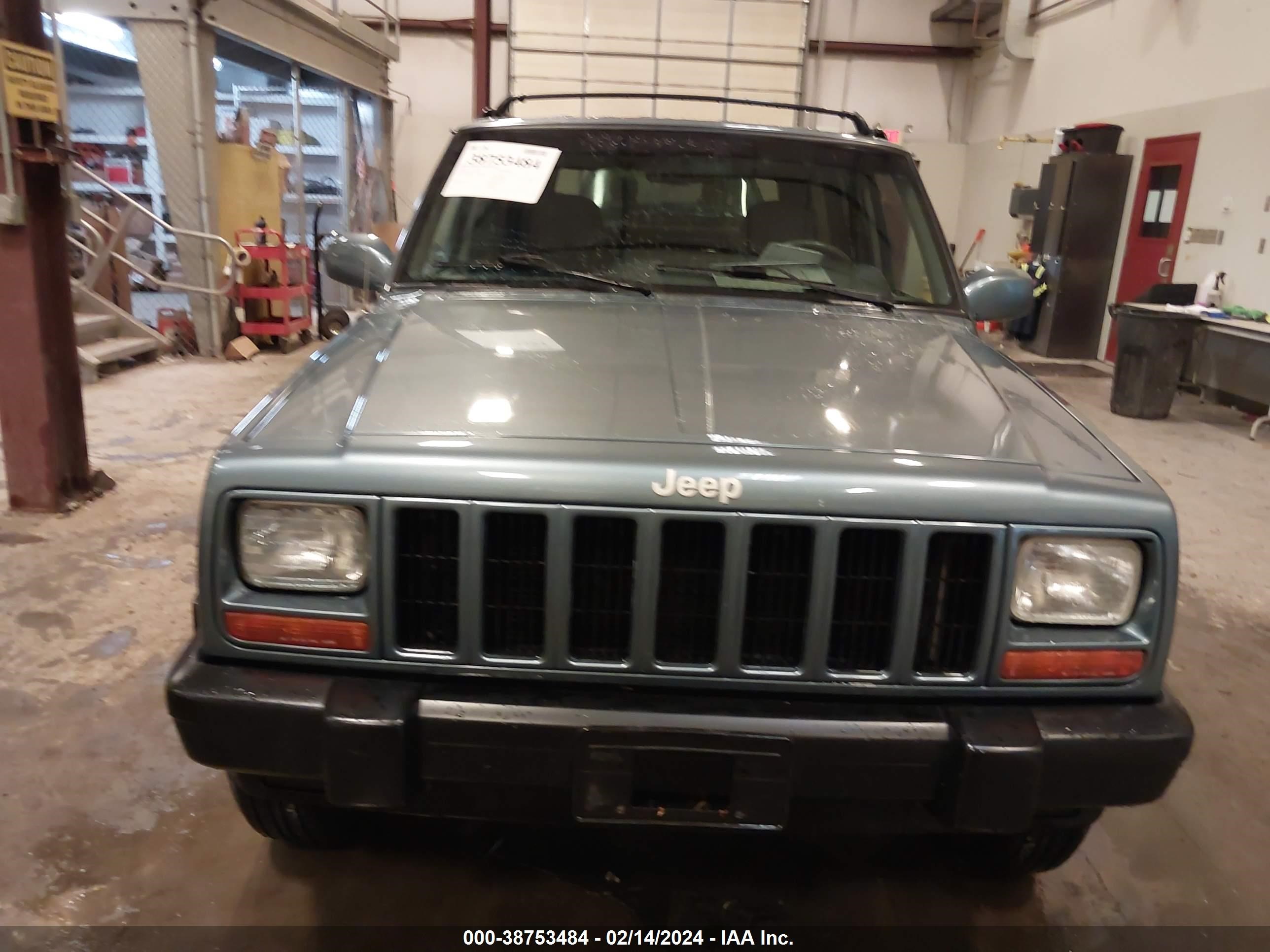 Photo 11 VIN: 1J4FJ68S7VL554751 - JEEP CHEROKEE 