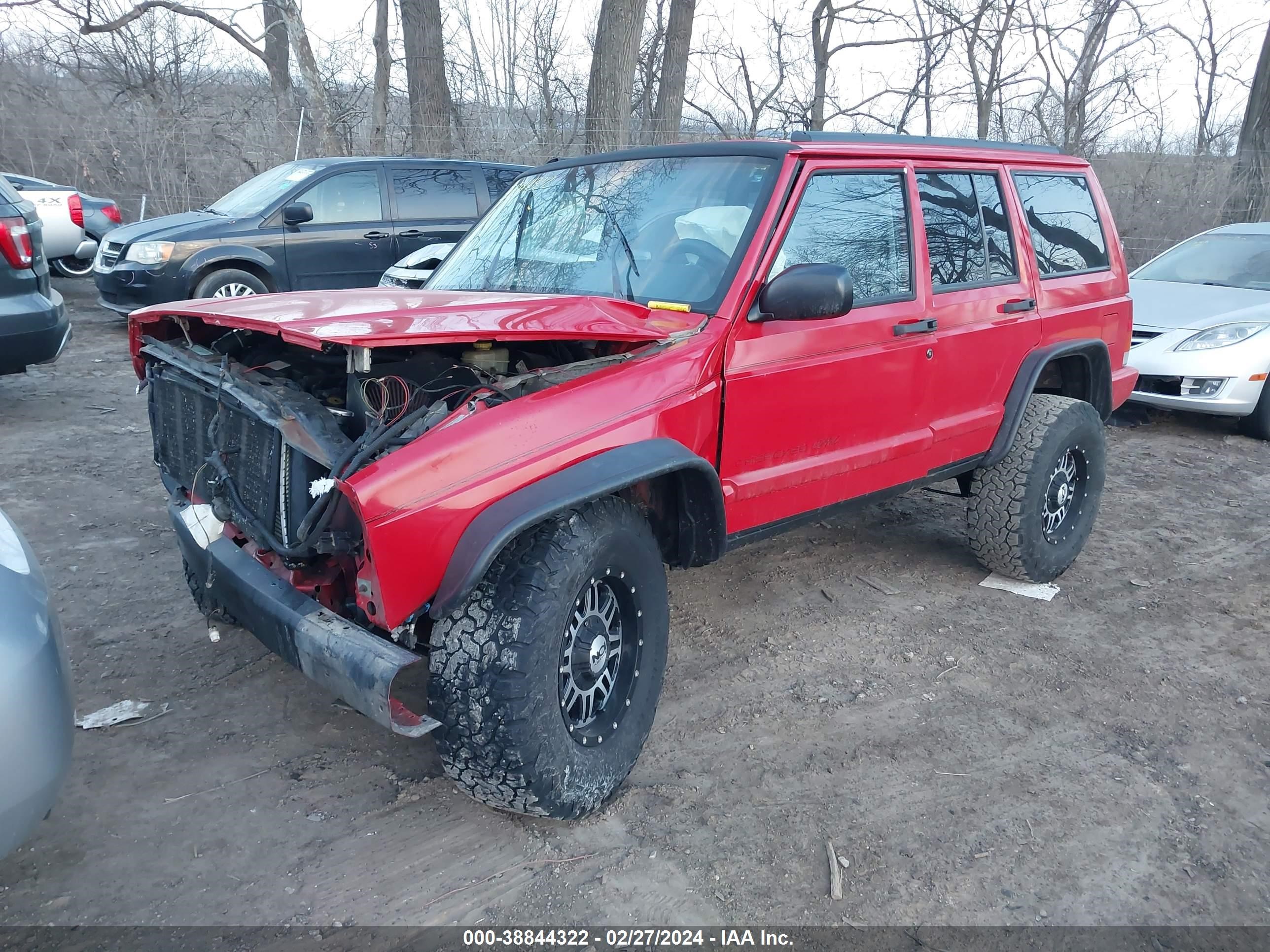 Photo 1 VIN: 1J4FJ68S7WL186928 - JEEP CHEROKEE 