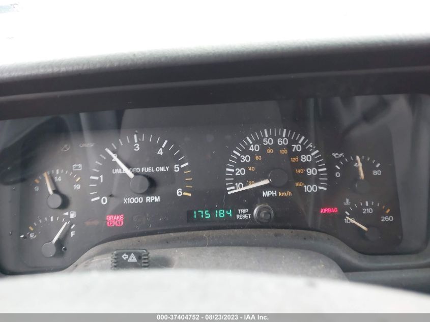 Photo 6 VIN: 1J4FJ68SXWL106022 - JEEP CHEROKEE 