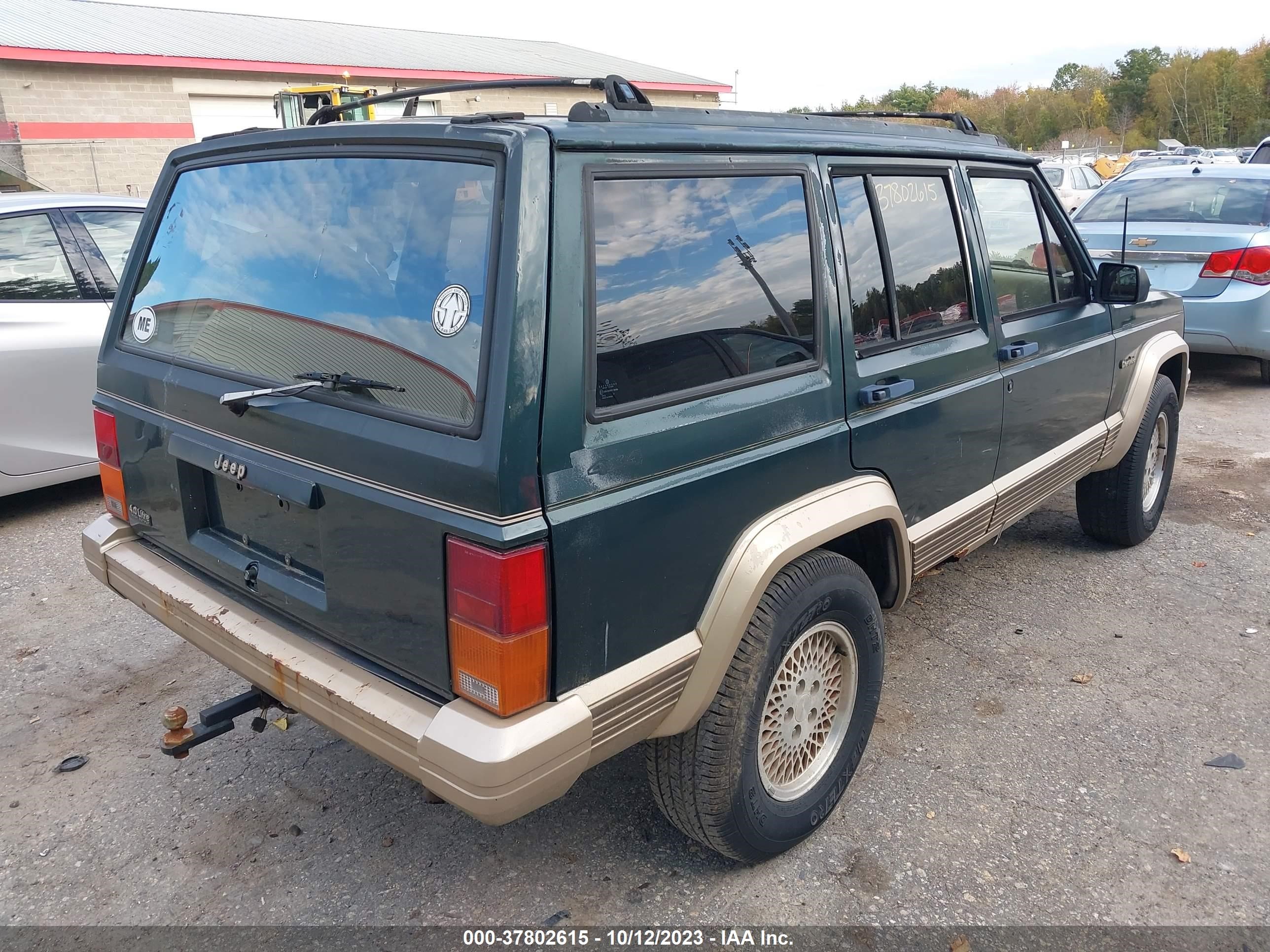 Photo 3 VIN: 1J4FJ78S5PL506142 - JEEP CHEROKEE 